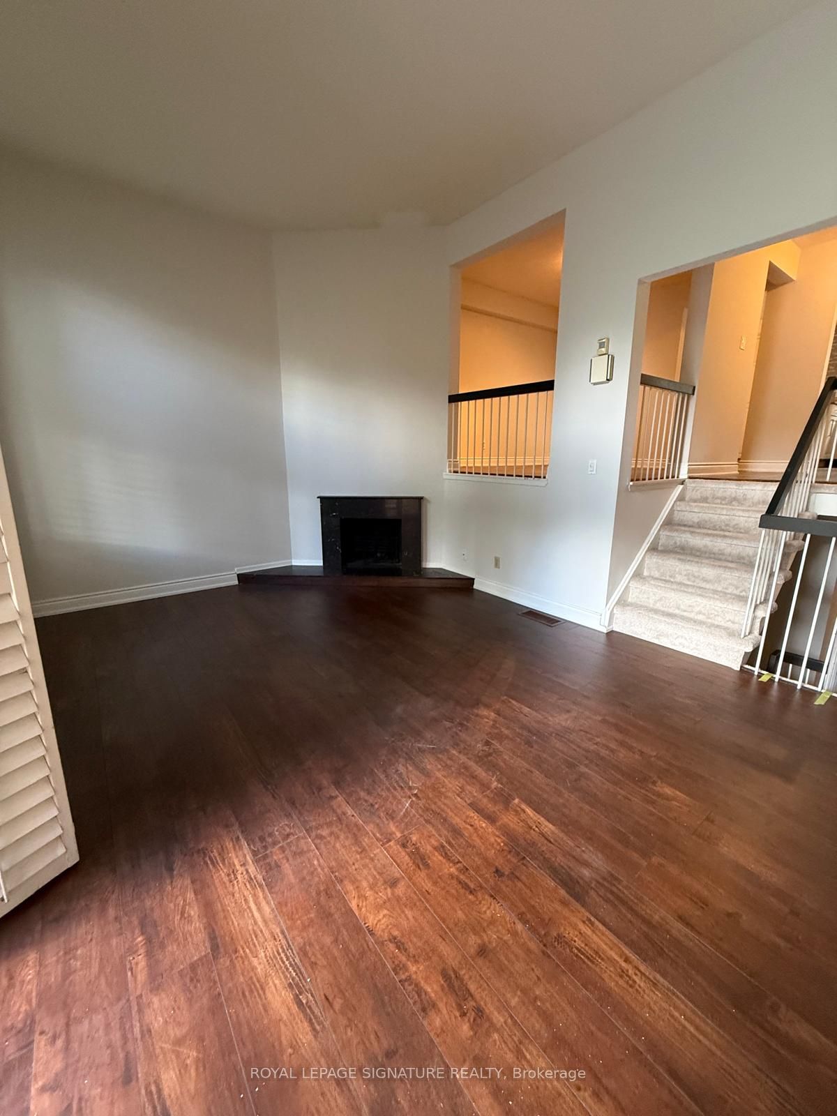 4230 Fieldgate Drive 24, Mississauga, ON L4W 2M5 photo 3