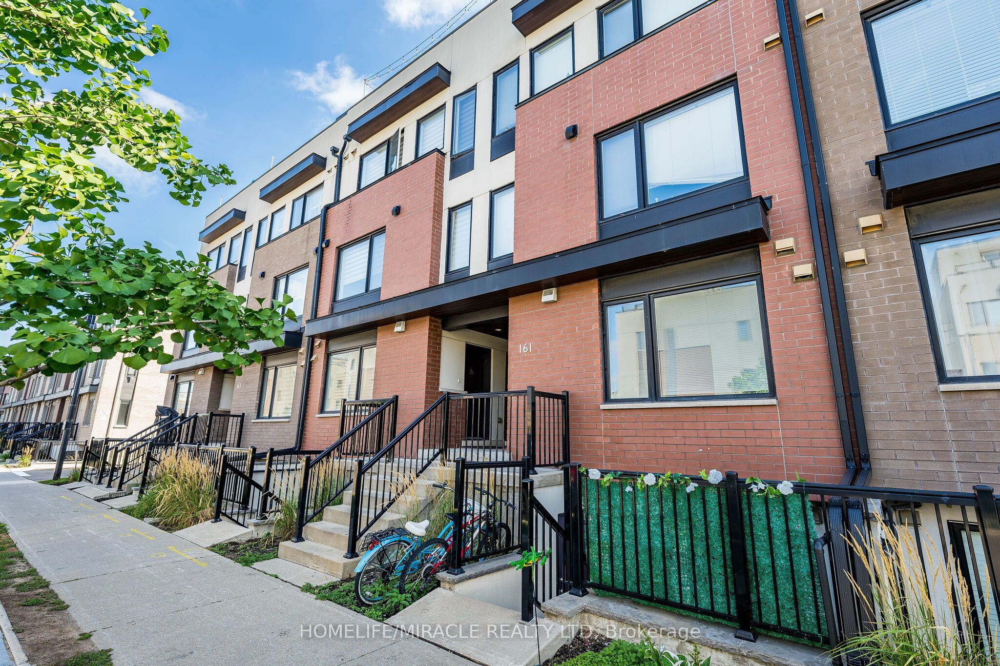 161 William Duncan Road 8, Toronto, ON M3K 0B9 photo 4