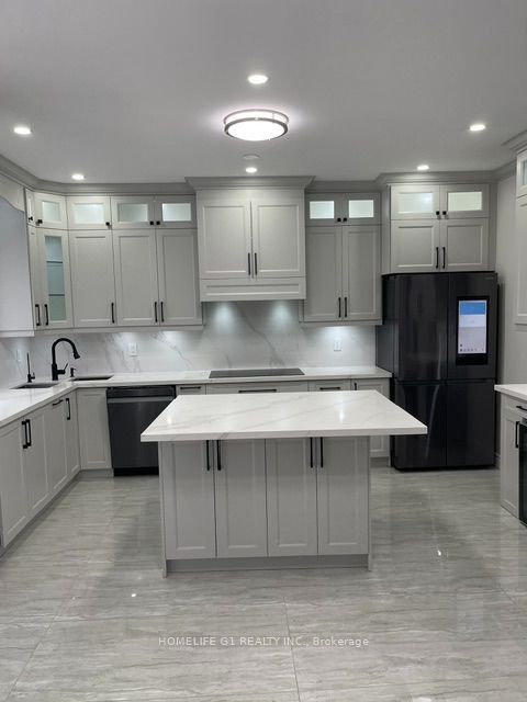 11 Kistler Street, Brampton, ON L6R 0P7 photo 2