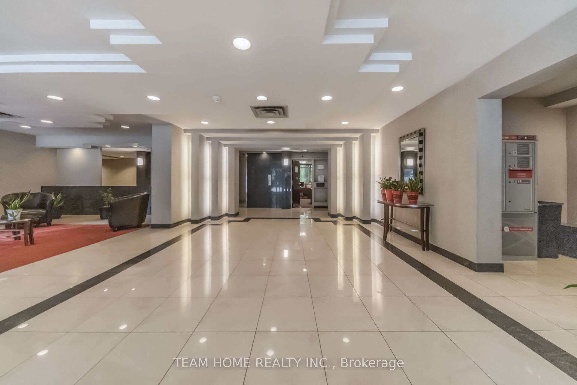 300 Webb Drive 604, Mississauga, ON L5B 3W3 photo 4