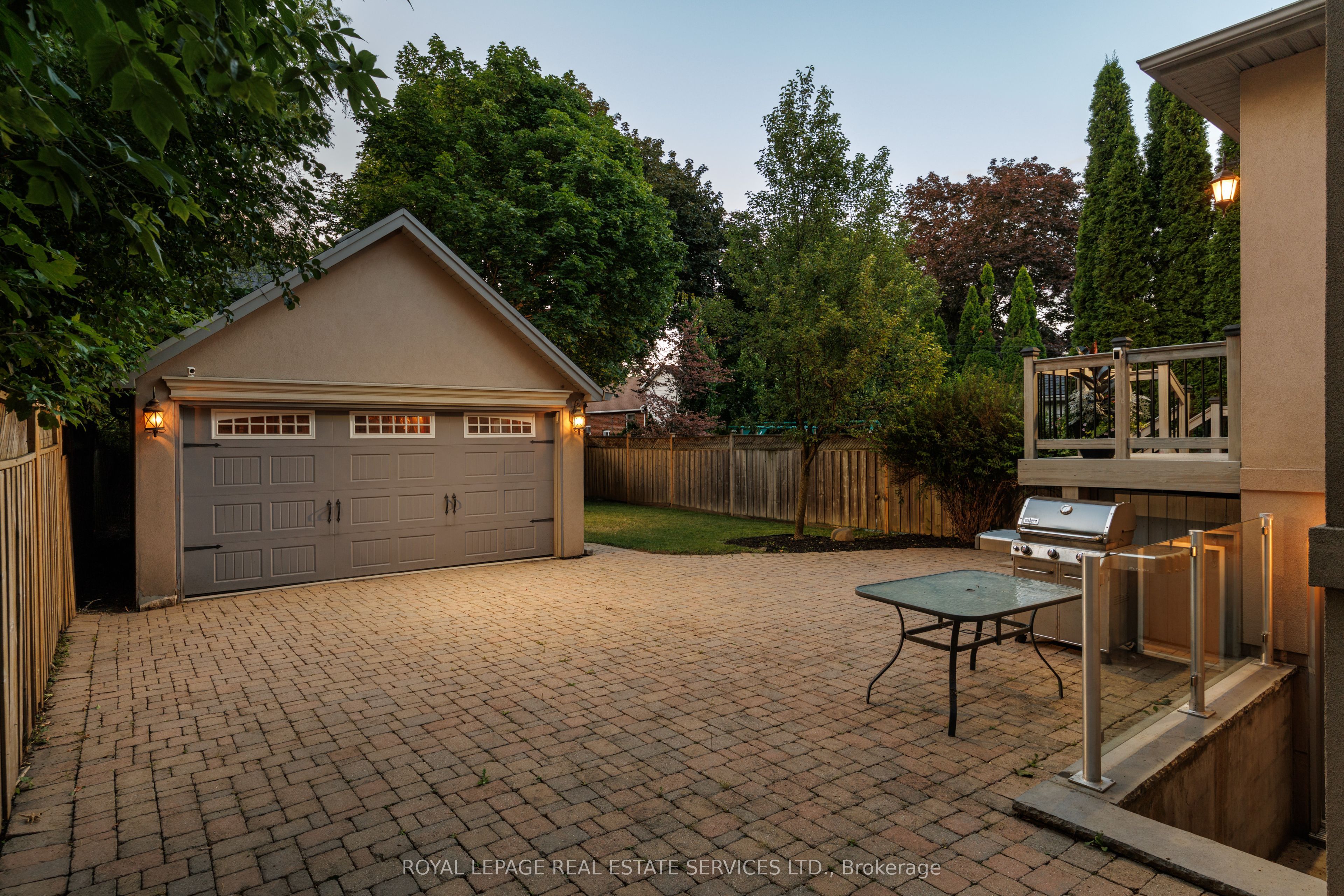 4 Springbrook Gardens, Toronto, ON M8Z 3B3 photo 2