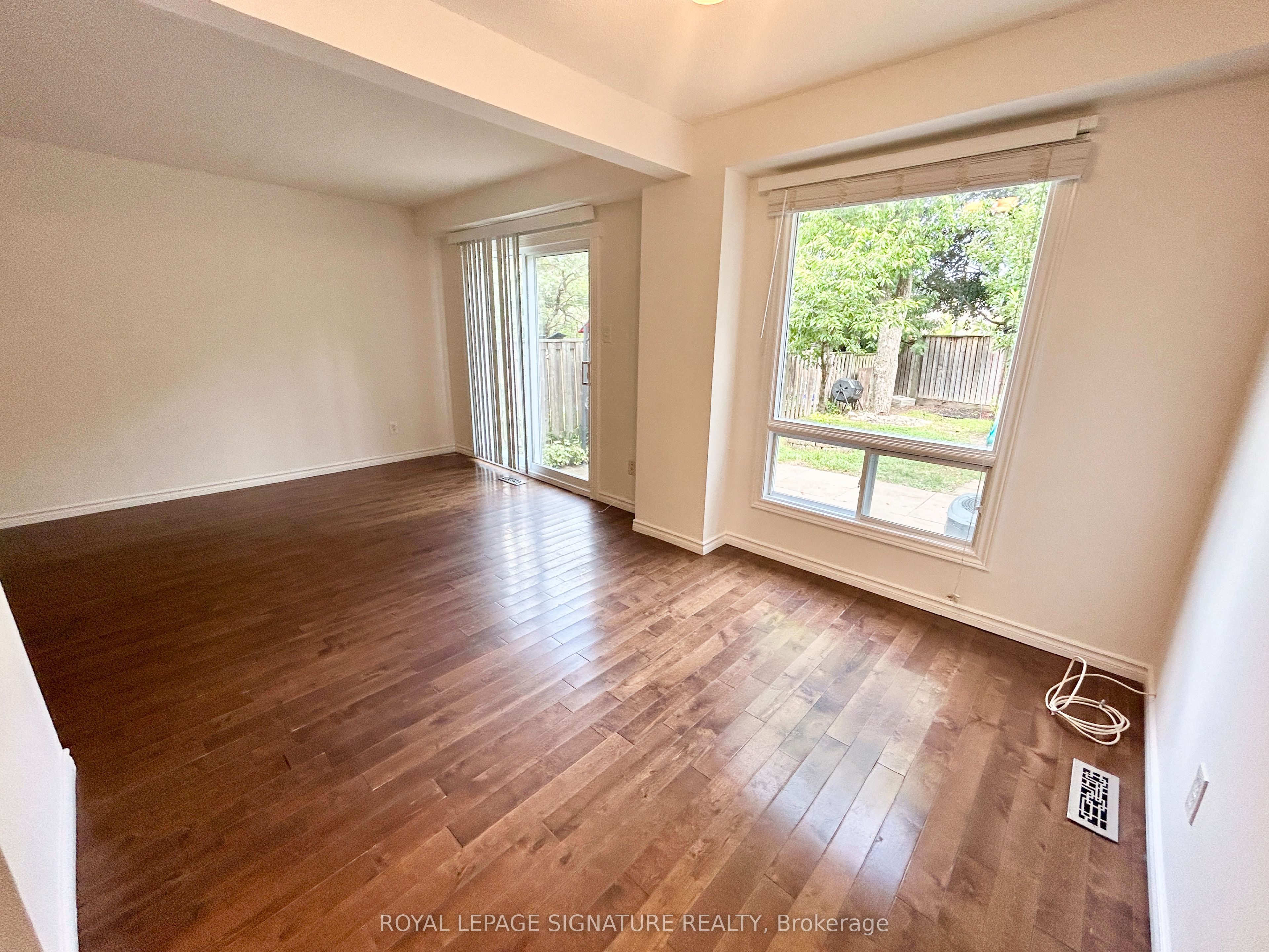 2682 Romark Mews, Mississauga, ON L5L 2Z4 photo 2