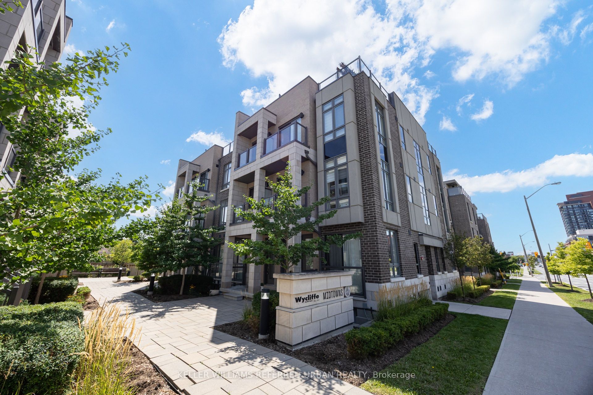719 Lawrence Avenue W 52, Toronto, ON M6A 0C6 photo 3