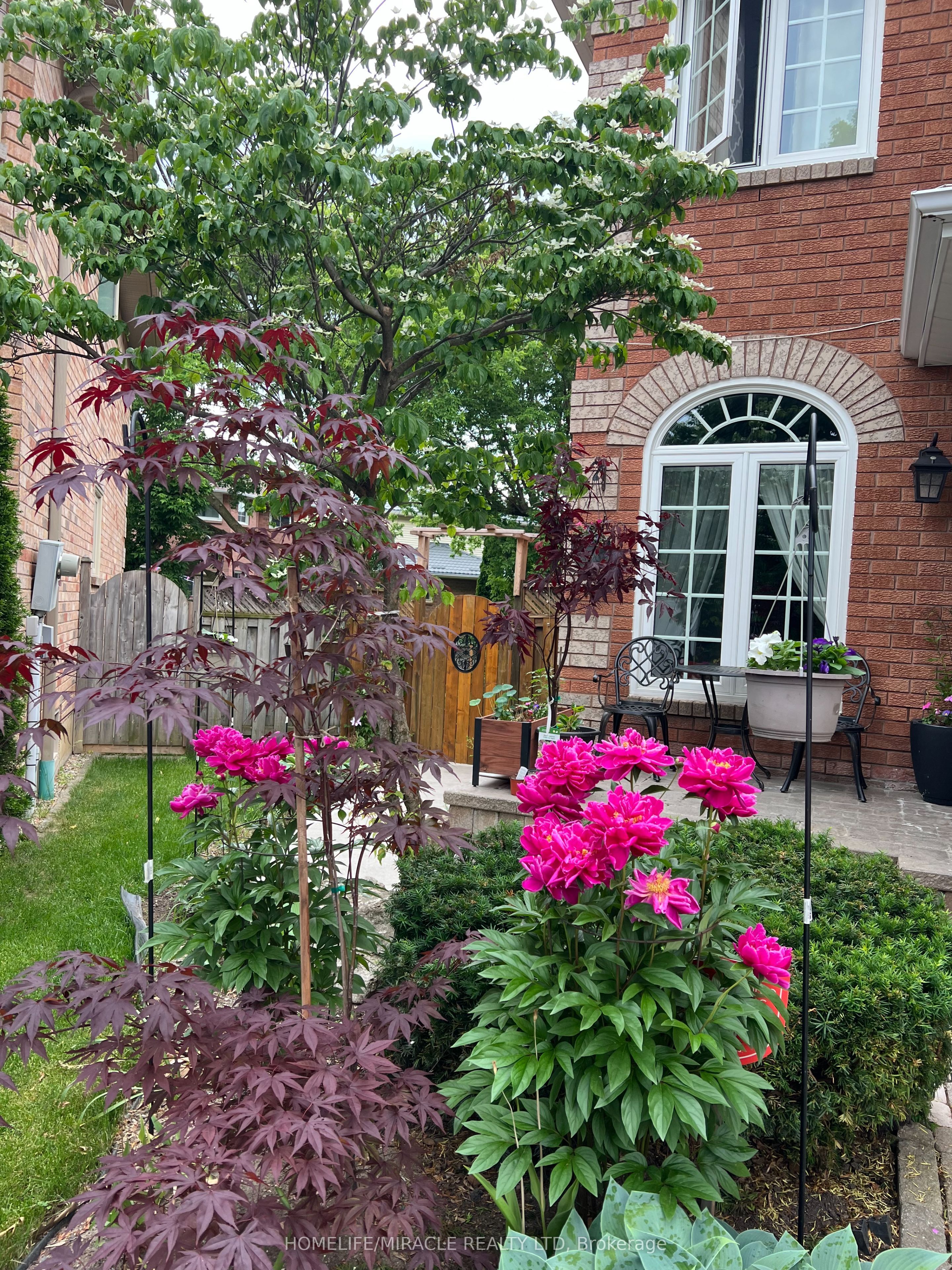 5522 Fleur-De-Lis Court, Mississauga, ON L5R 2Z6 photo 4