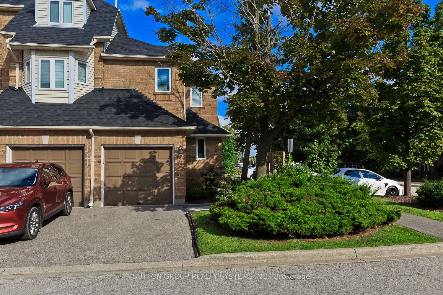 45 Bristol Road E 20, Mississauga, ON L4Z 3P5 photo 2