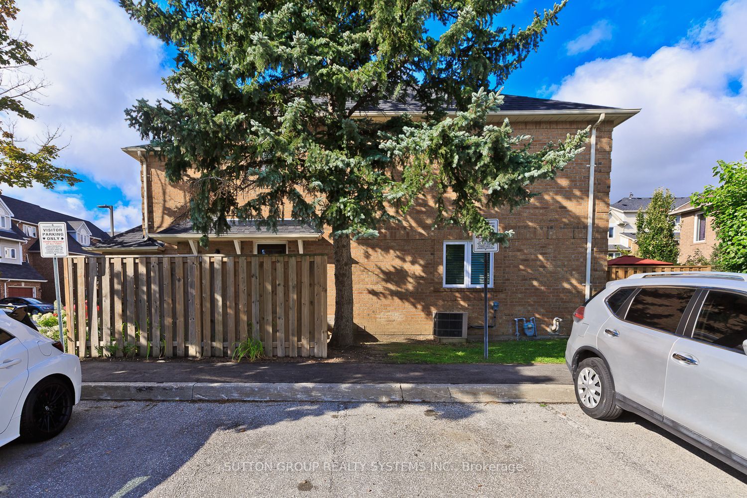 45 Bristol Road E 20, Mississauga, ON L4Z 3P5 photo 4