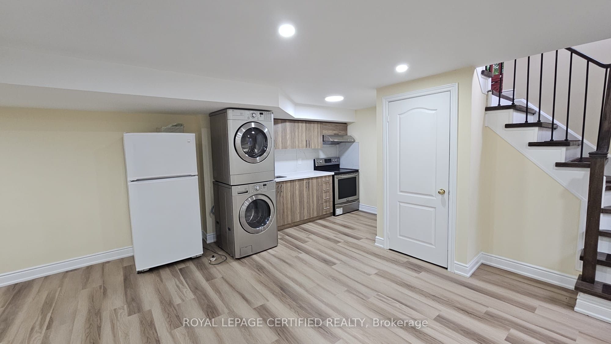 102 Bunchberry Way Basement, Brampton, ON L6R 2E8