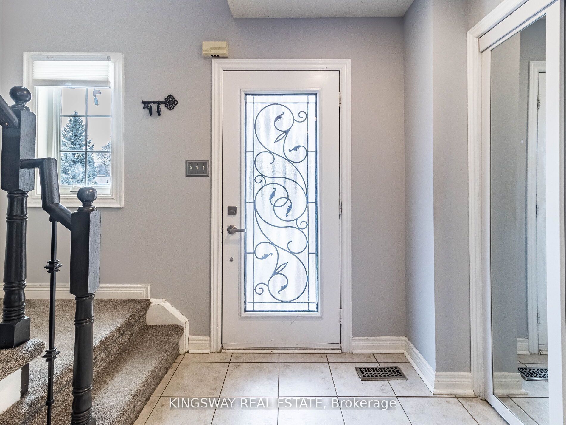 570 Enfield Road, Burlington, ON L7T 2X5 photo 4