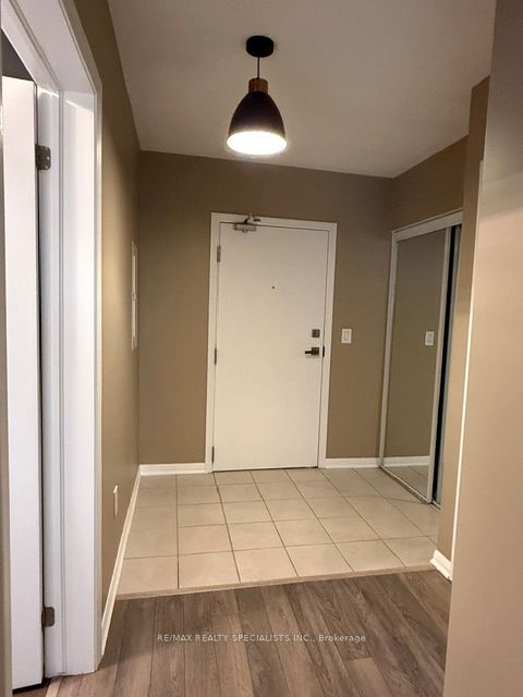70 BAYCLIFFE Crescent 203, Brampton, ON L7A 0Z5 photo 4