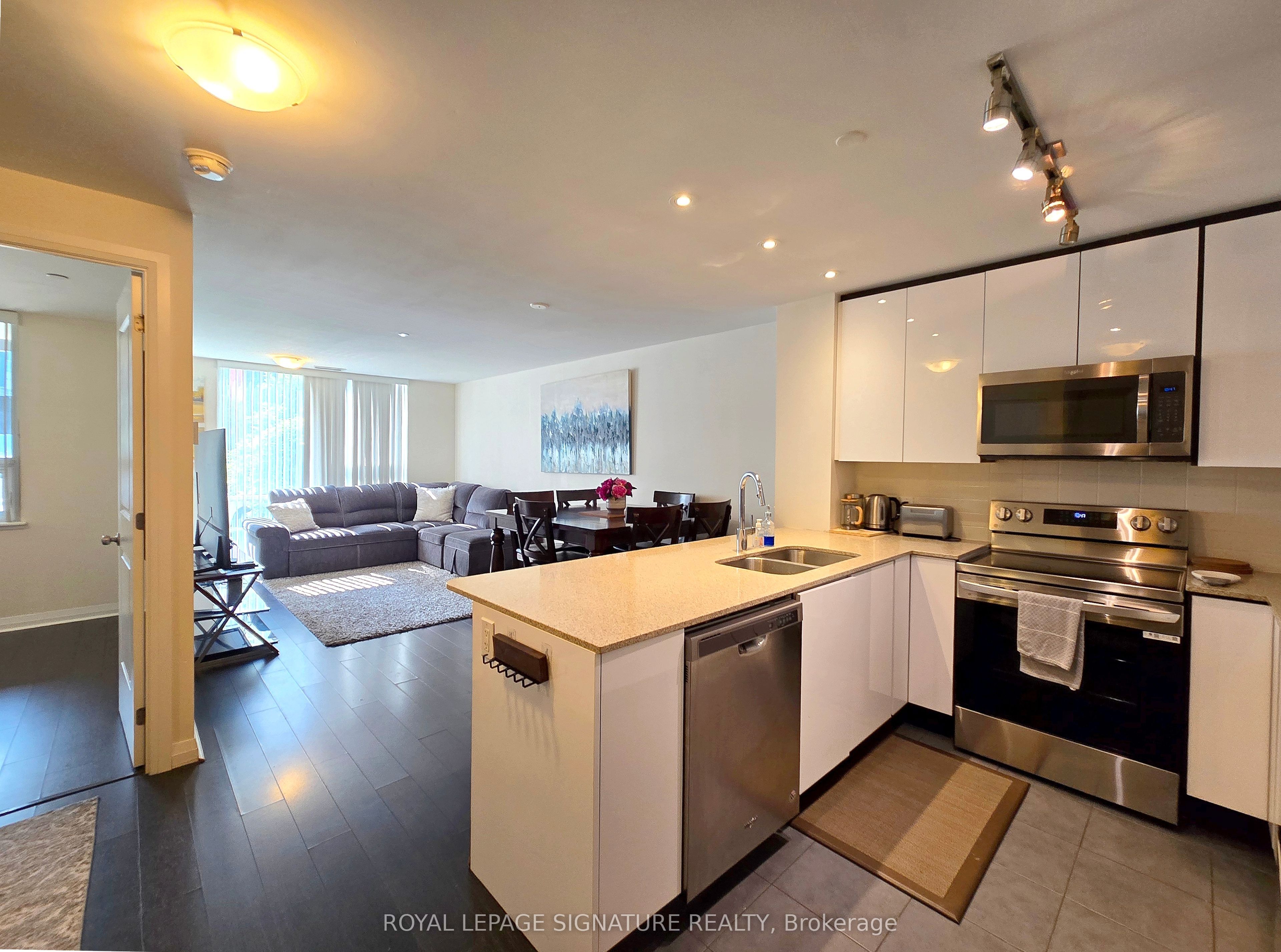 5025 Four Springs Avenue 108, Mississauga, ON L5R 0G5 photo 5