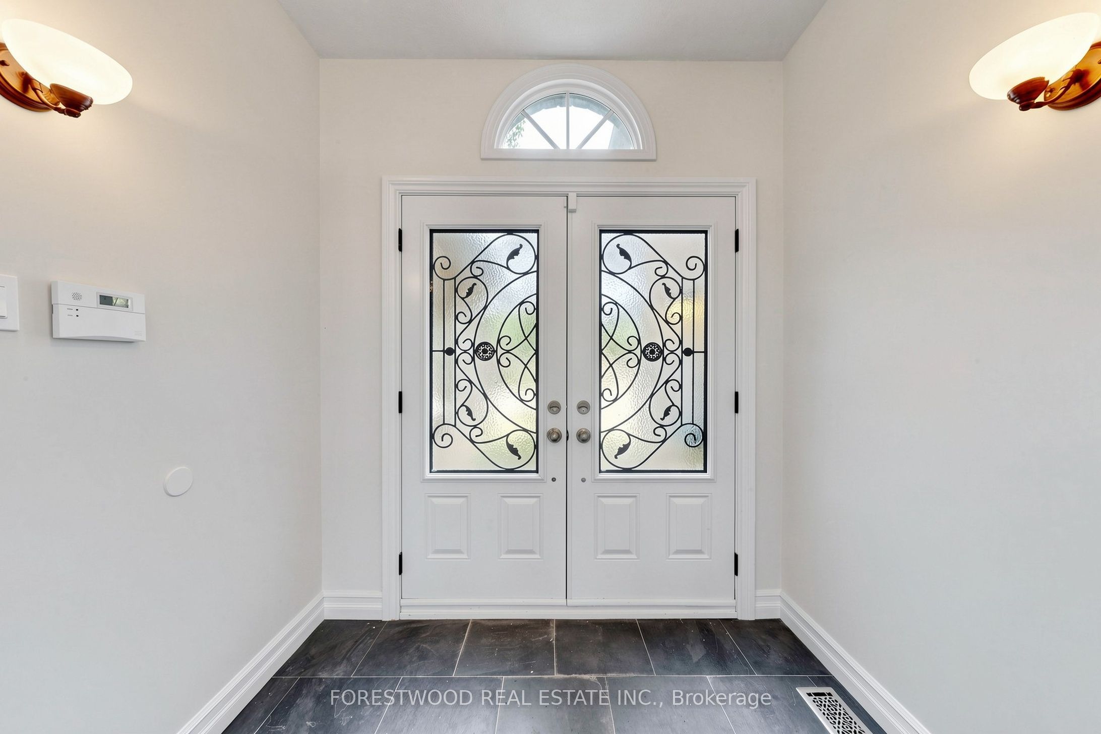 4616 Inverness Boulevard, Mississauga, ON L5M 3L1 photo 4