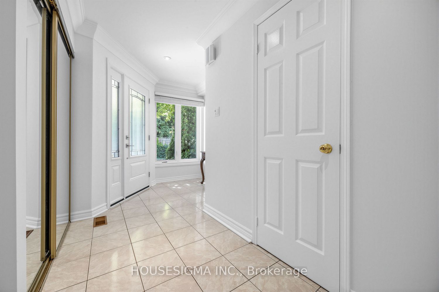 2199 Burnhamthorpe Road W 7, Mississauga, ON L5L 5M7 photo 2