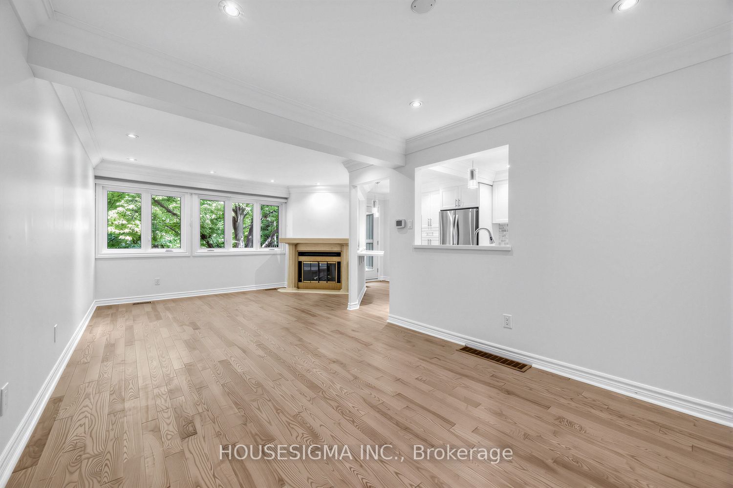 2199 Burnhamthorpe Road W 7, Mississauga, ON L5L 5M7 photo 5