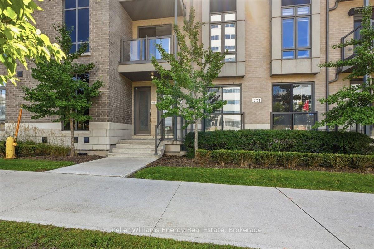 721 Lawrence Avenue W 65, Toronto, ON M6A 0C6 photo 2