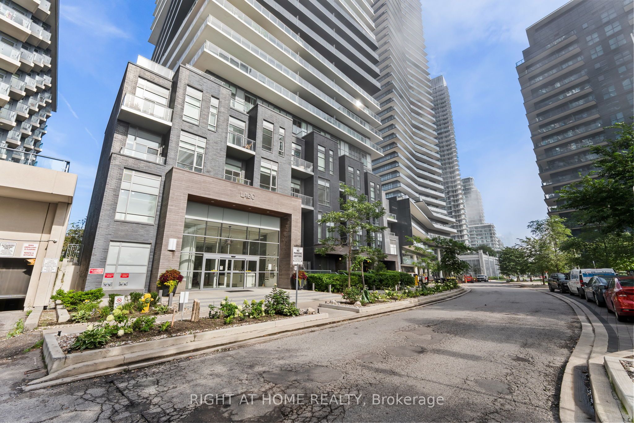 56 Annie Craig Drive 309, Toronto, ON M8V 0C5 photo 3