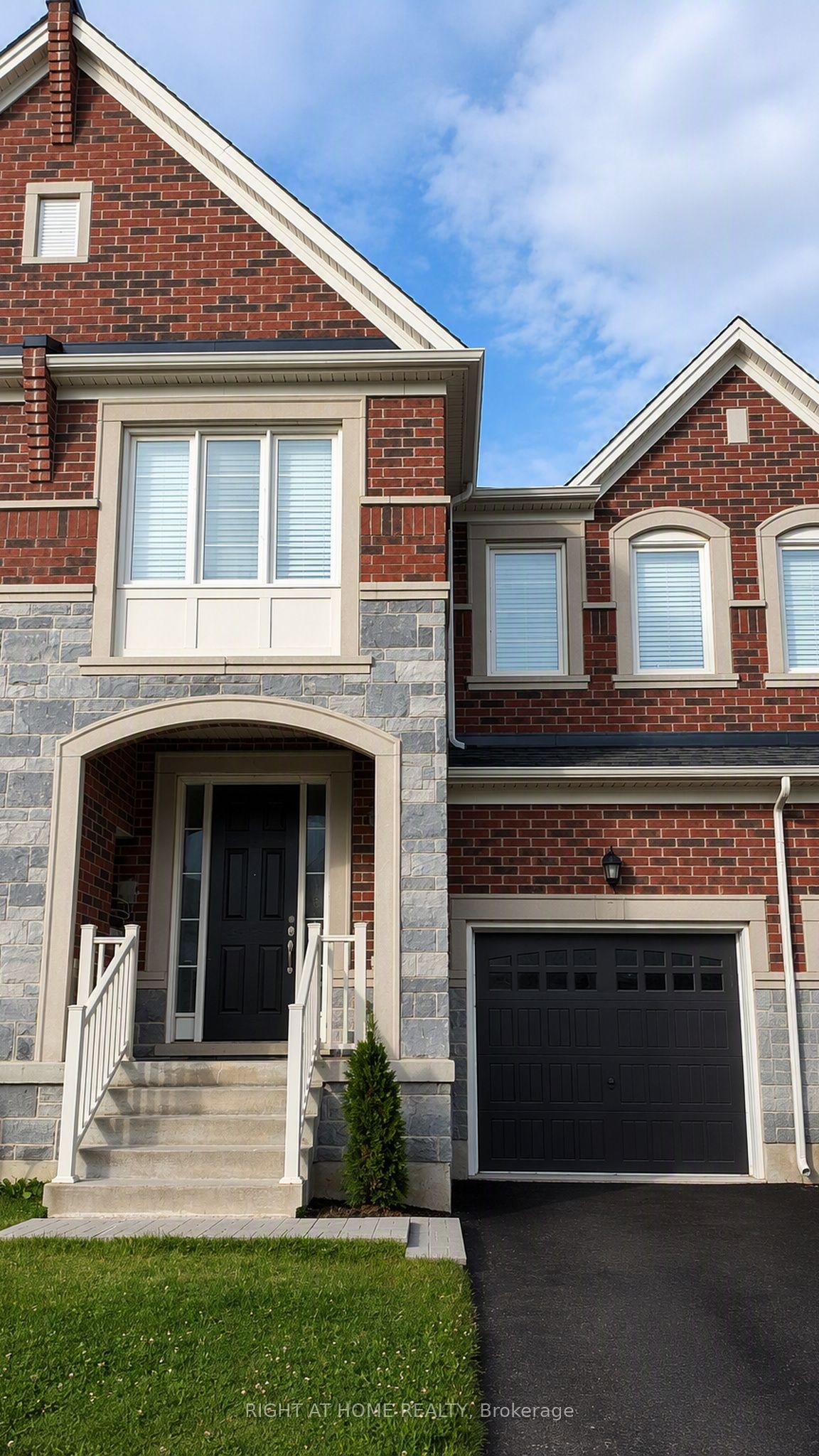7 Little Britain Crescent, Brampton, ON L6Y 6A9