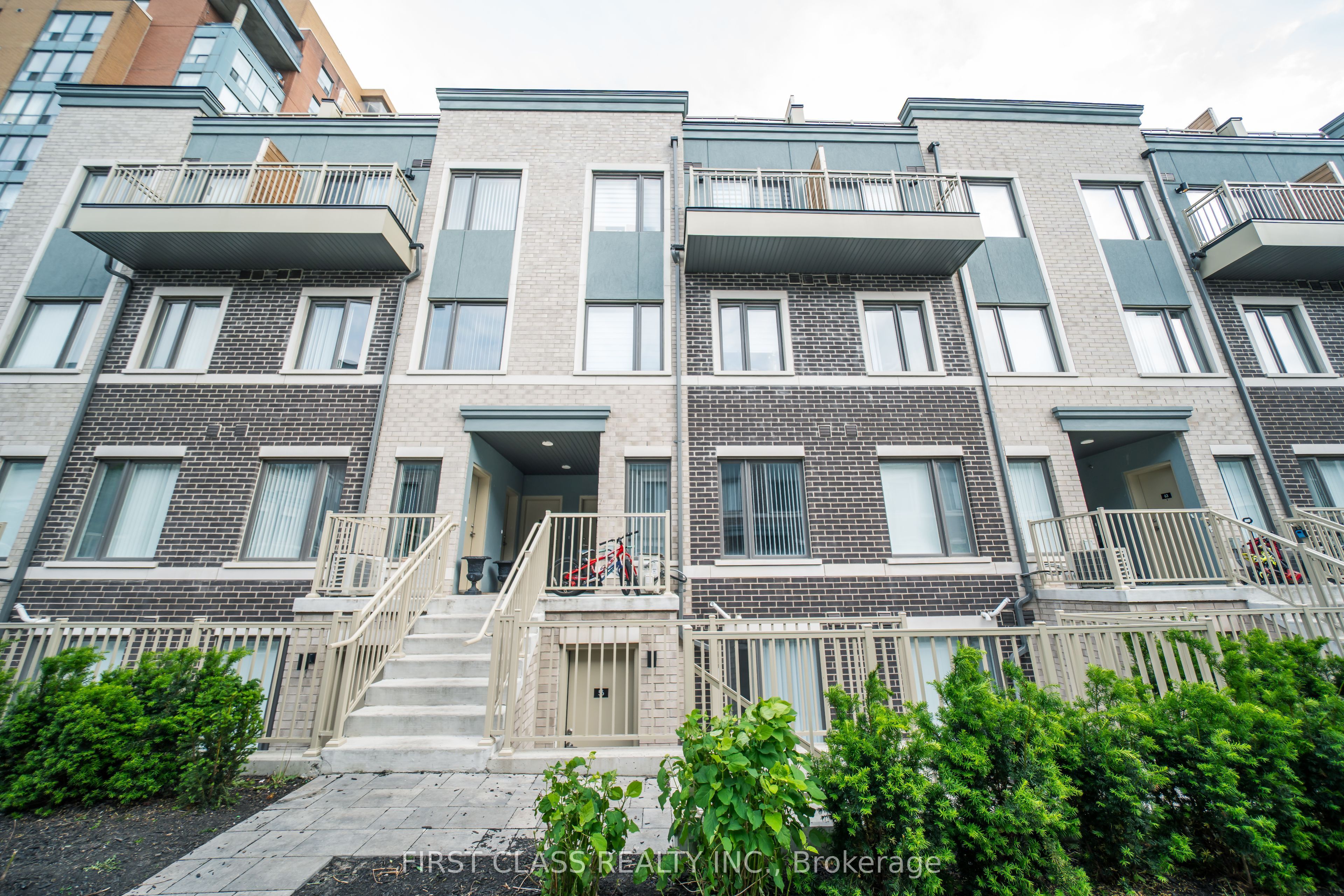 5 William Jackson Way 56, Toronto, ON M8V 0J6
