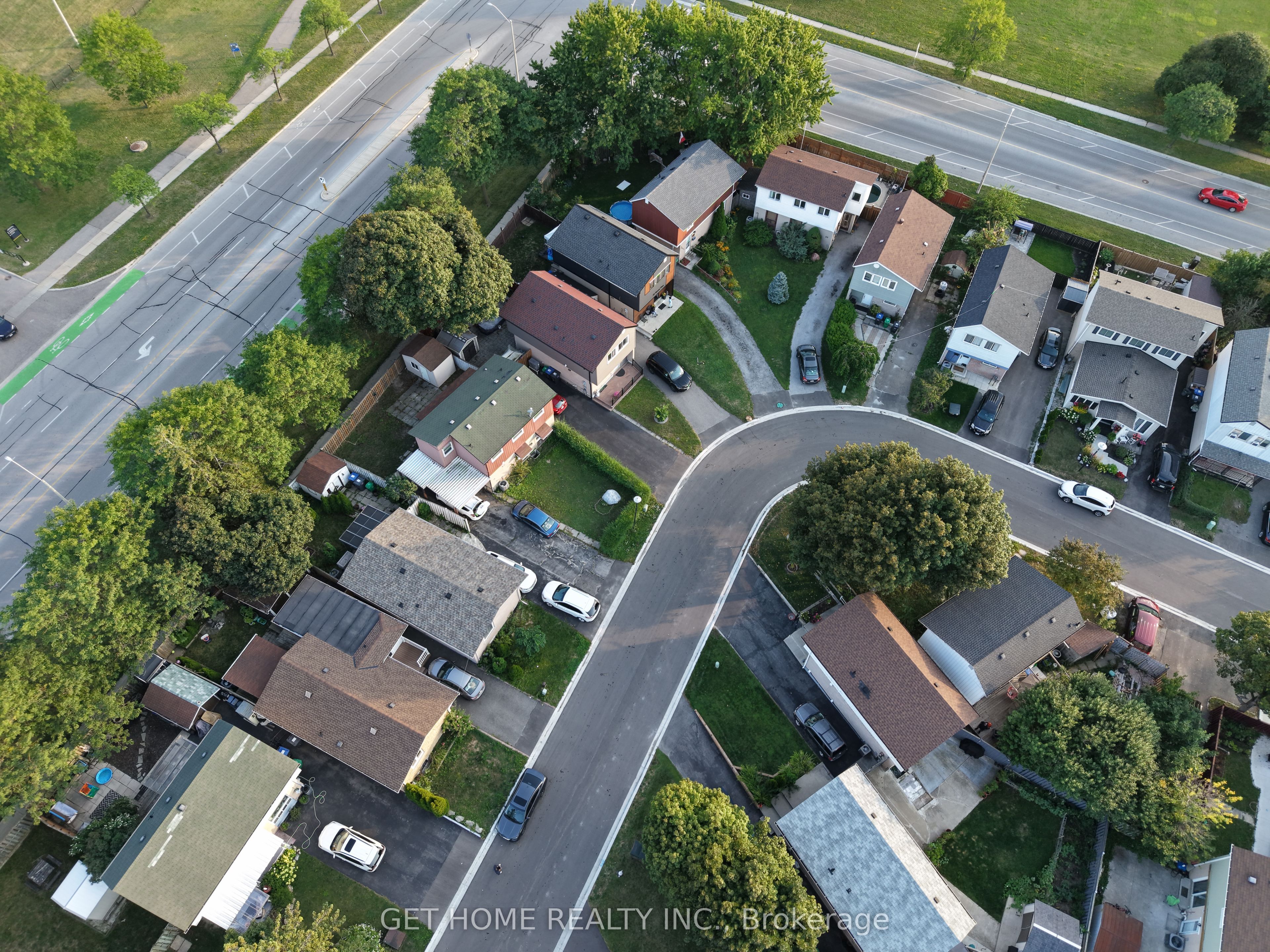 5 Huronia Court, Brampton, ON L6S 2C7