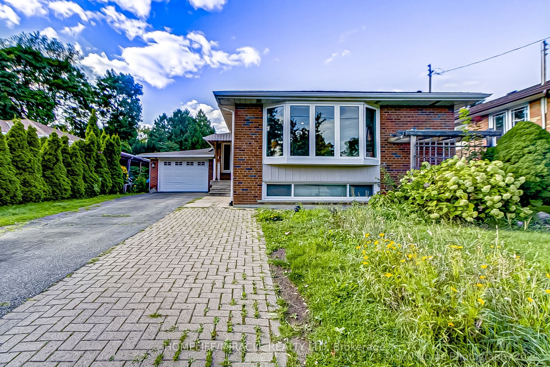 30 Fallowfield Road, Toronto, ON M9W 2W2 photo 2