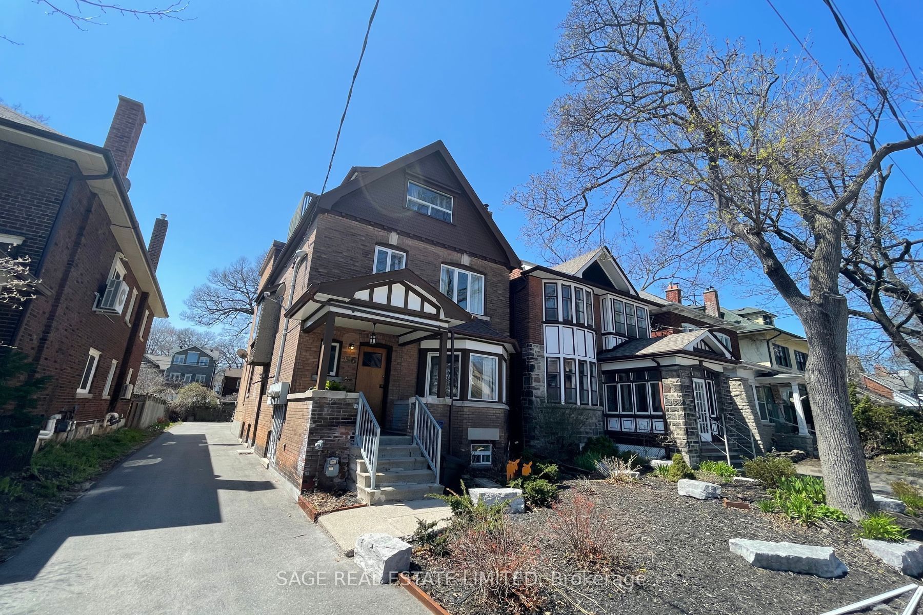 296 Runnymede Road 1, Toronto, ON M6S 2Y6 photo 2