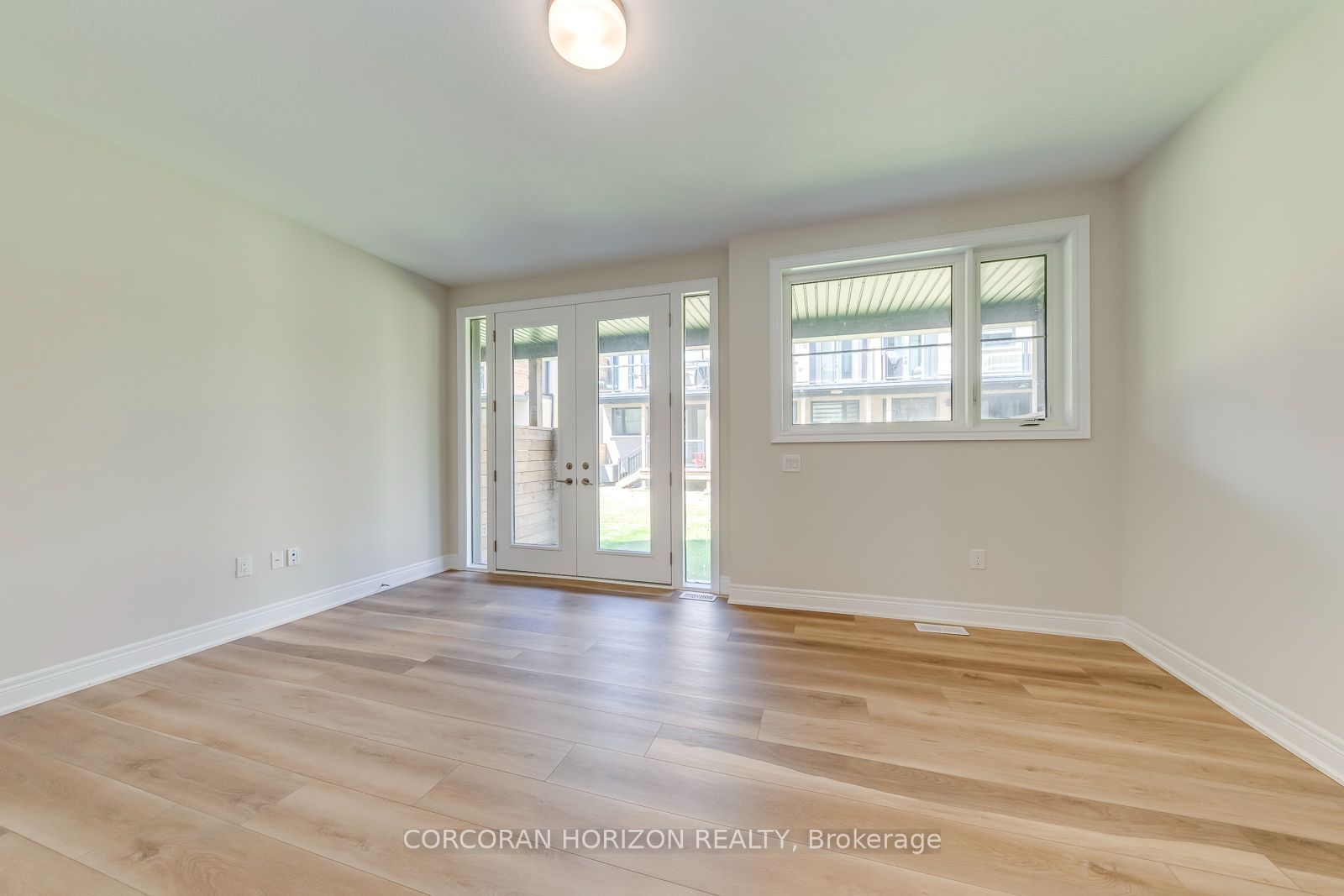 2273 Turnberry Road 42, Burlington, ON L7M 2B2 photo 2