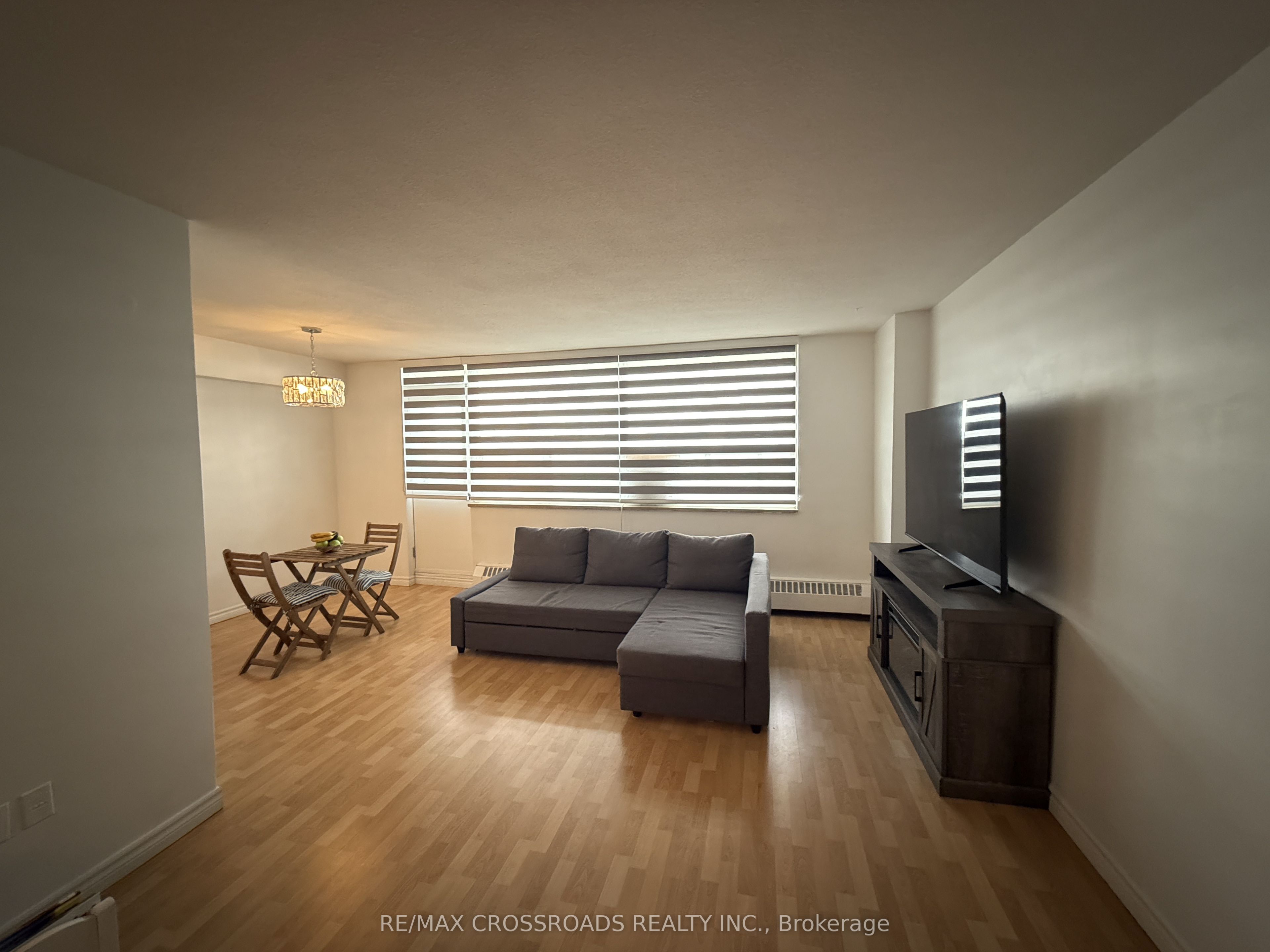 5 Frith Road 1004, Toronto, ON M3N 2L5 photo 3