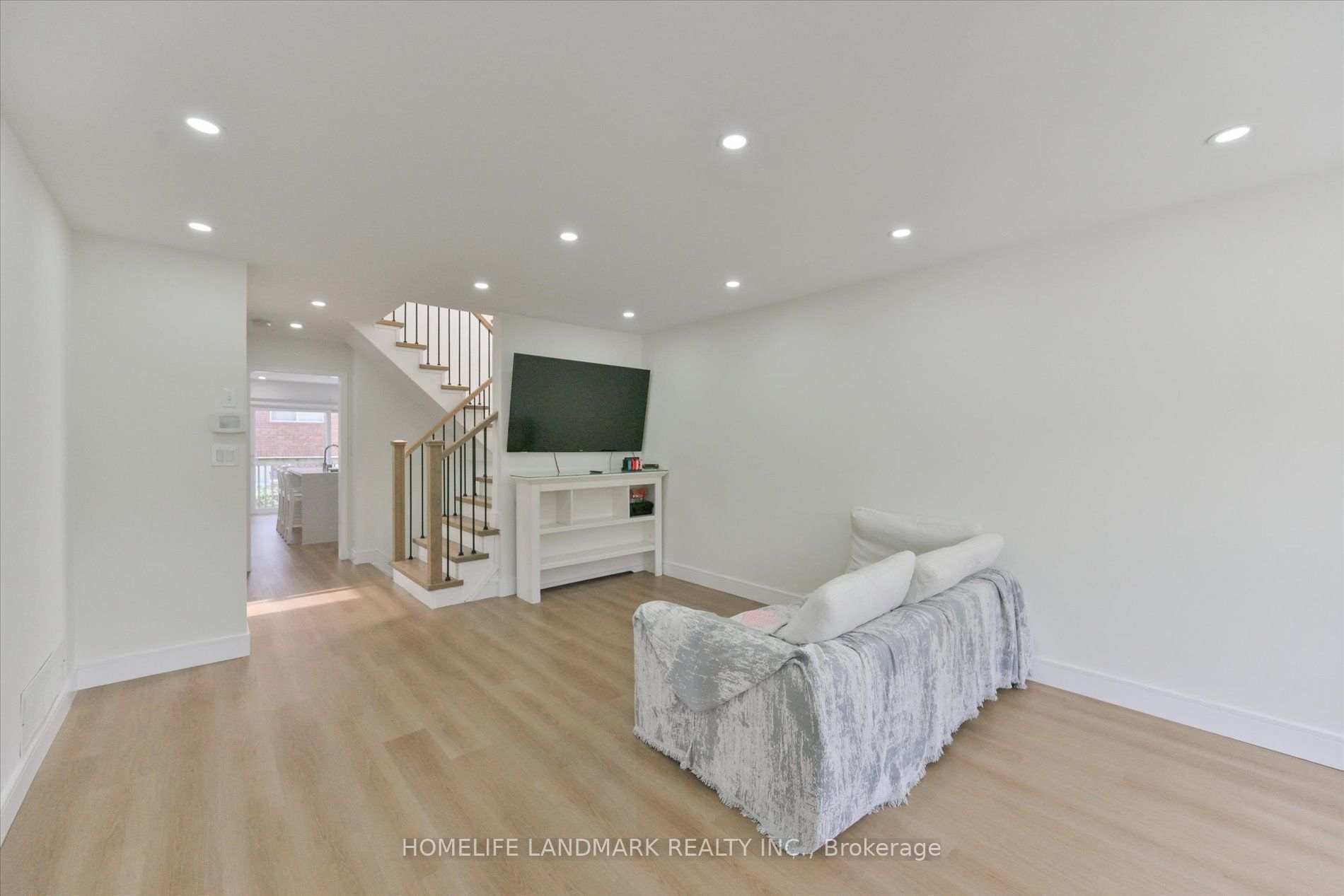 5415 Rochelle Way, Mississauga, ON L5N 7Y2 photo 5