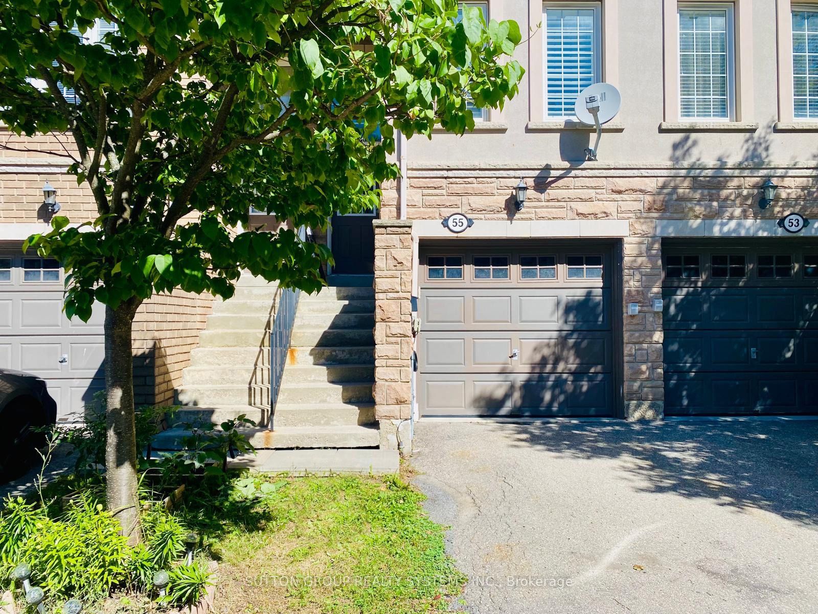435 Hensall Circle 55, Mississauga, ON L5A 4P1 photo 2