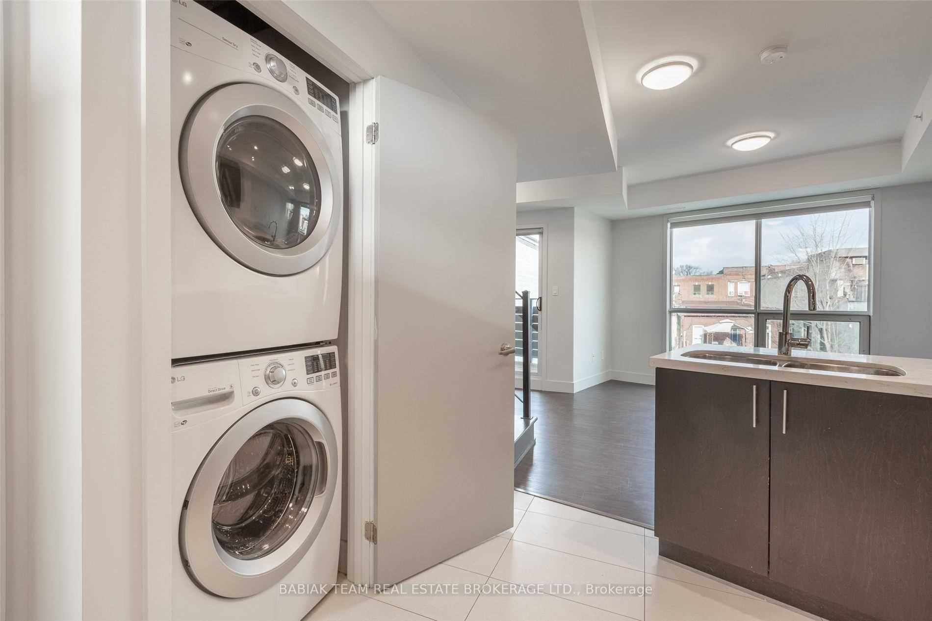 332 High Park Avenue 303, Toronto, ON M6P 2S7 photo 5