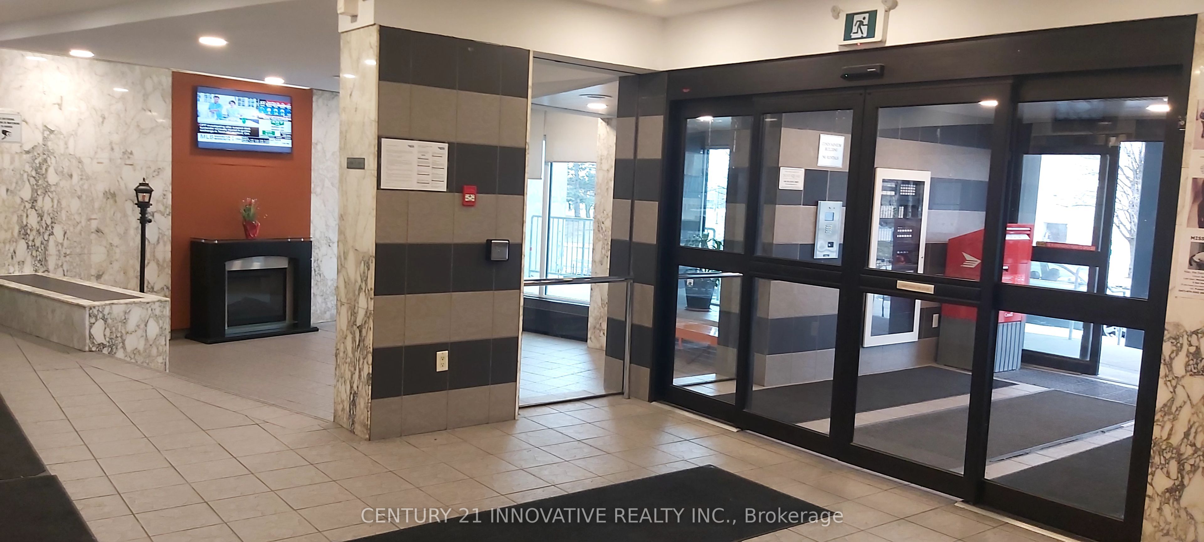 5 San Romanoway Way 403, Toronto, ON M3N 2Y4 photo 3