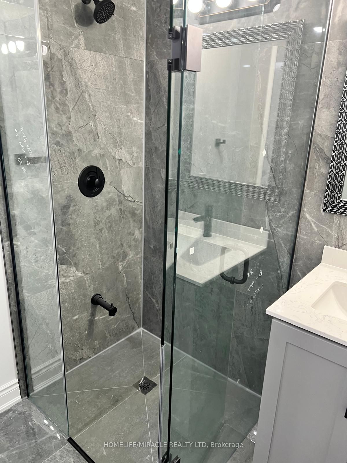23 N Aldenham Street, Brampton, ON L6X 5S2