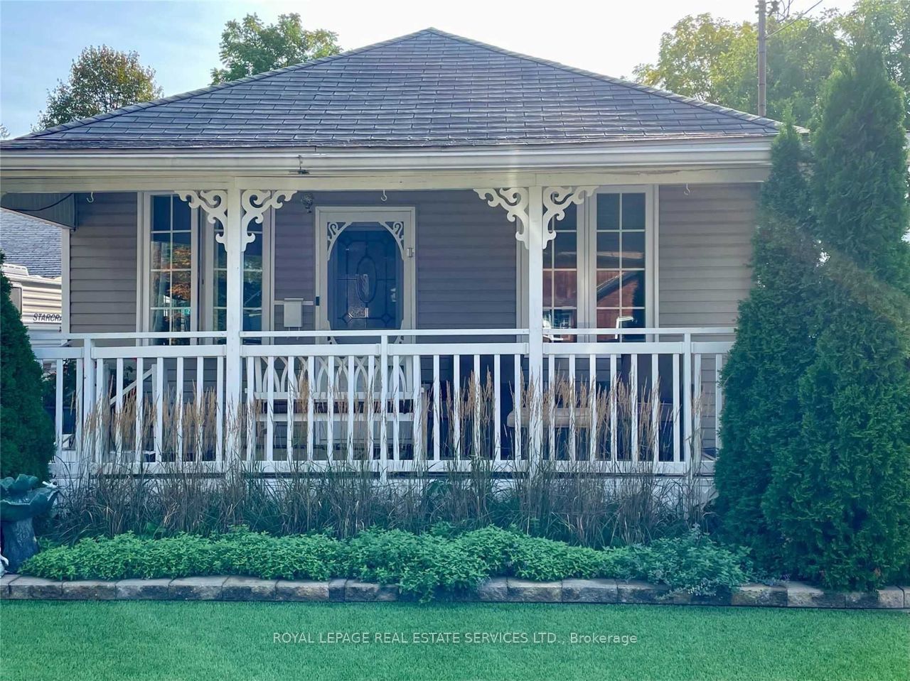 30 College Street, Halton Hills, ON L7G 2N7
