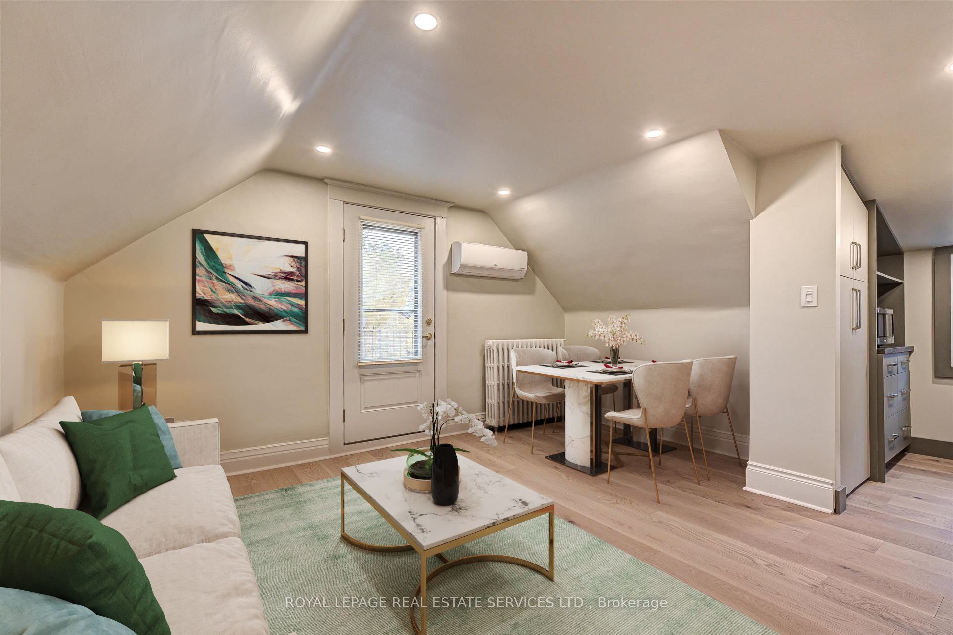 150 Medland Street 3, Toronto, ON M6P 2N5 photo 2