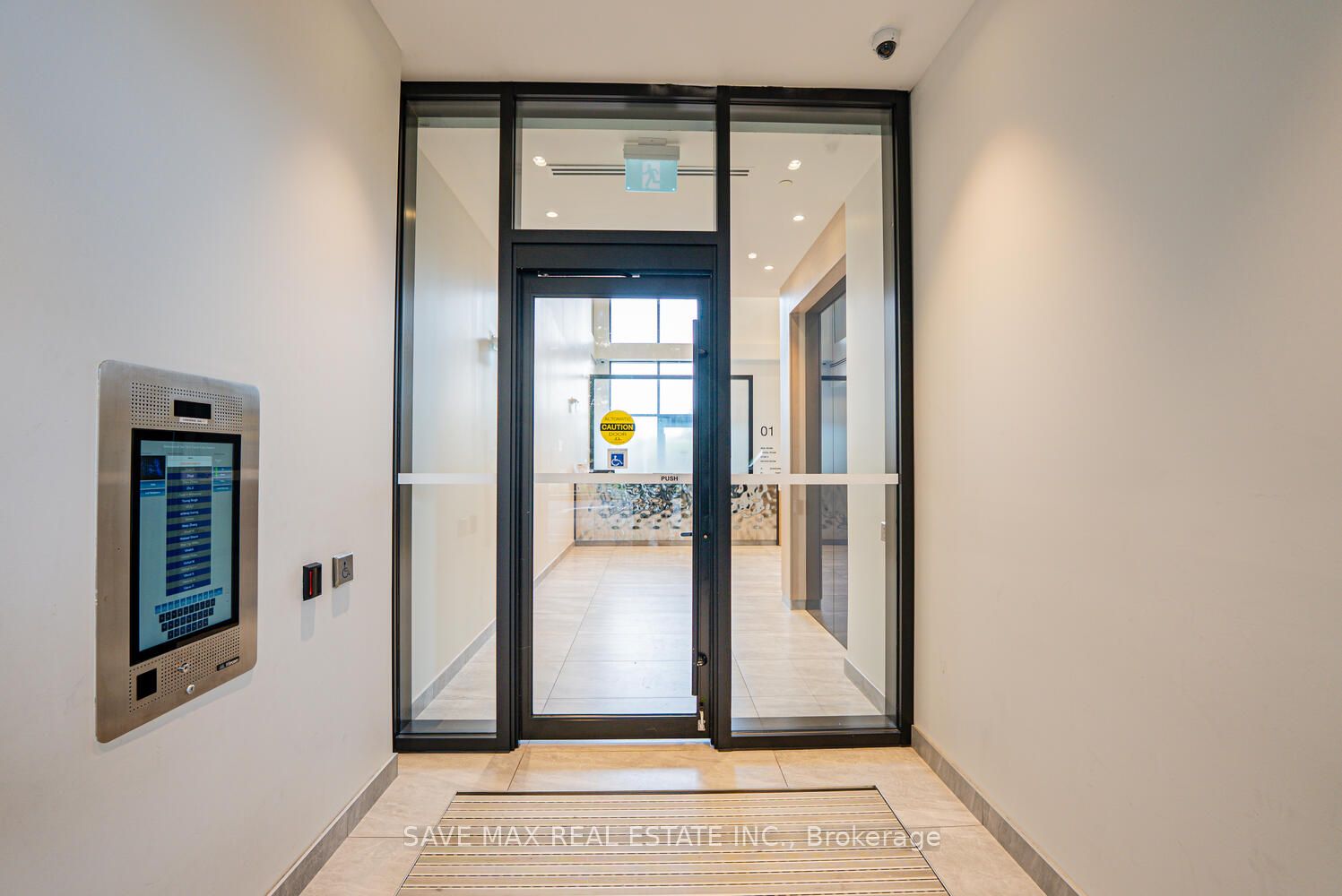 86 Dundas Street E 916, Mississauga, ON L5A 1W4 photo 4