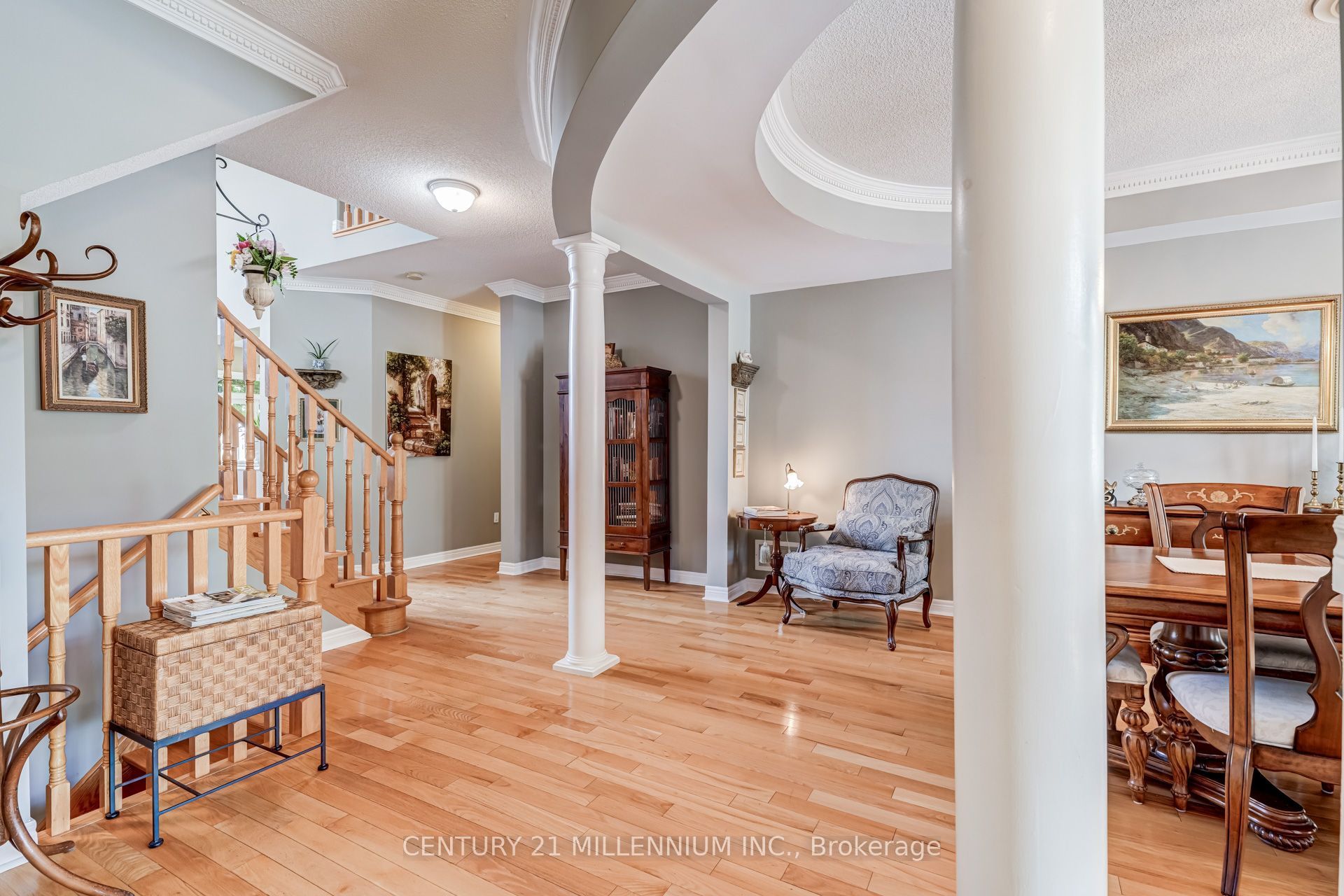 2555 Nichols Drive, Oakville, ON L6H 7L3 photo 4