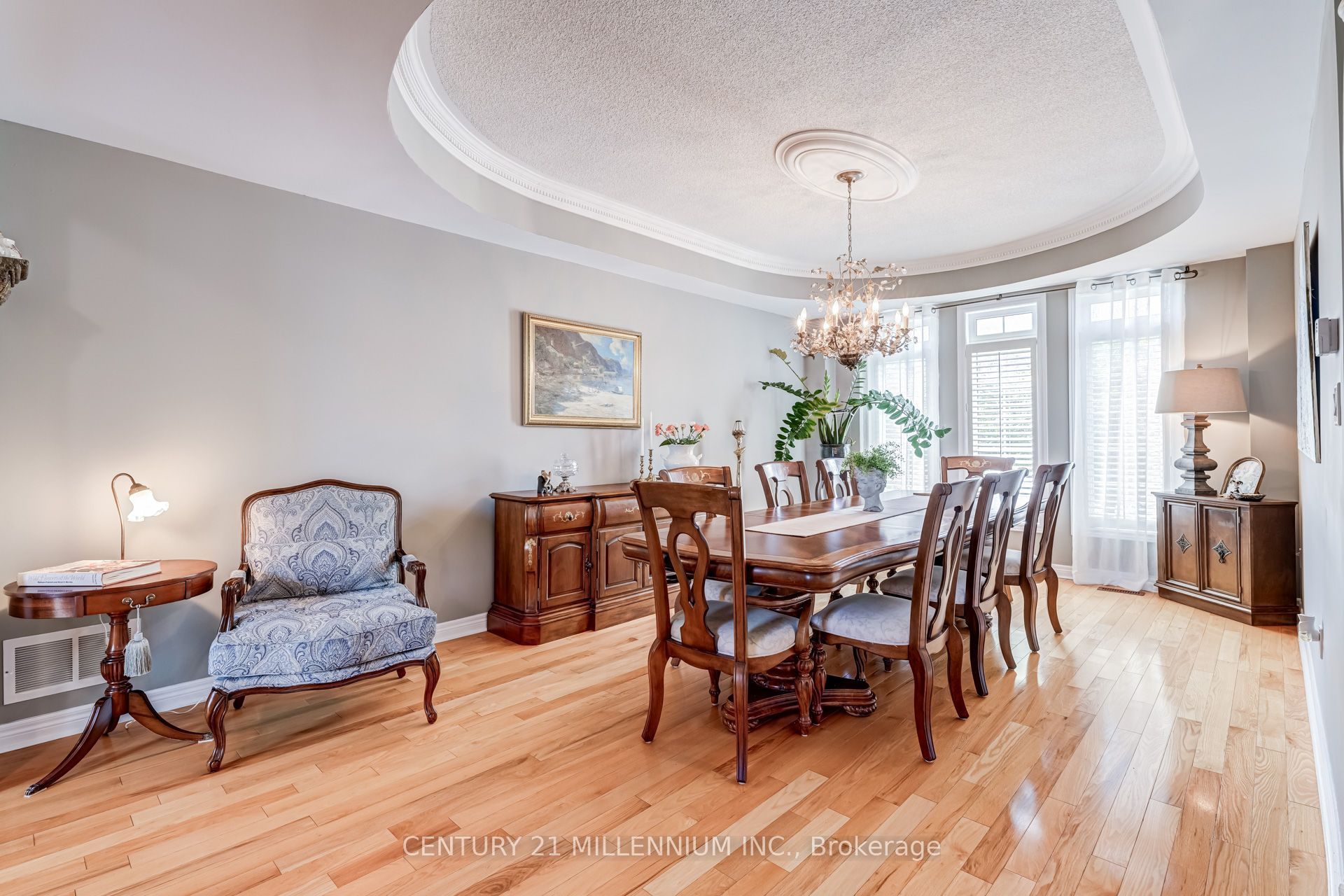 2555 Nichols Drive, Oakville, ON L6H 7L3 photo 5