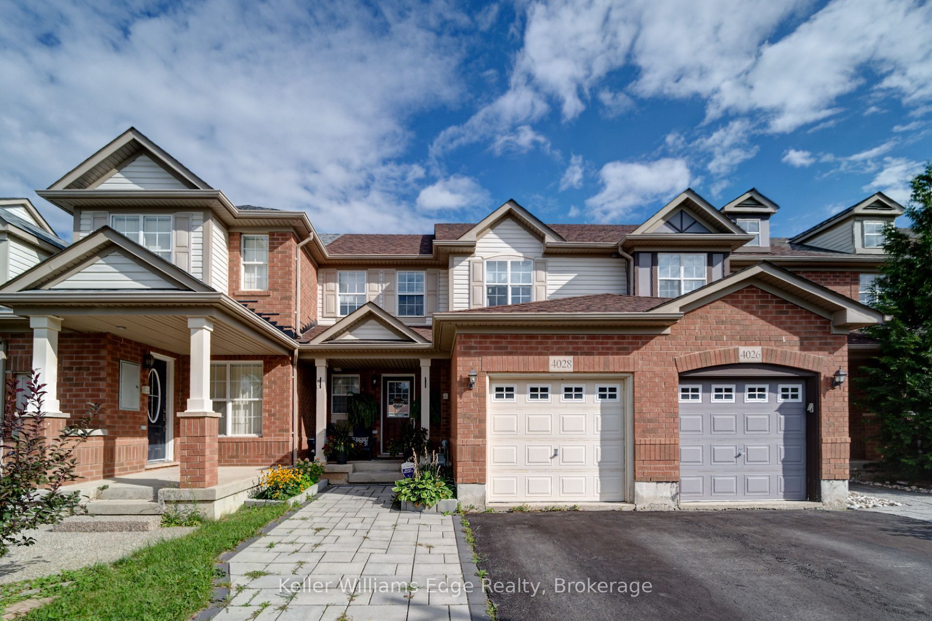 4028 Donnic Drive, Burlington, ON L7M 0A7 photo 2