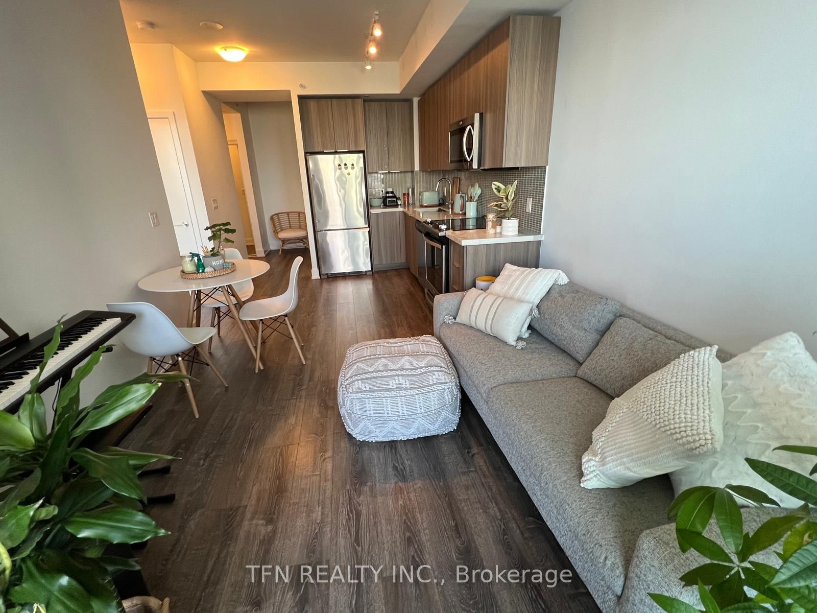 20 Shorebreeze Drive 3406, Toronto, ON M8V 0A1 photo 3