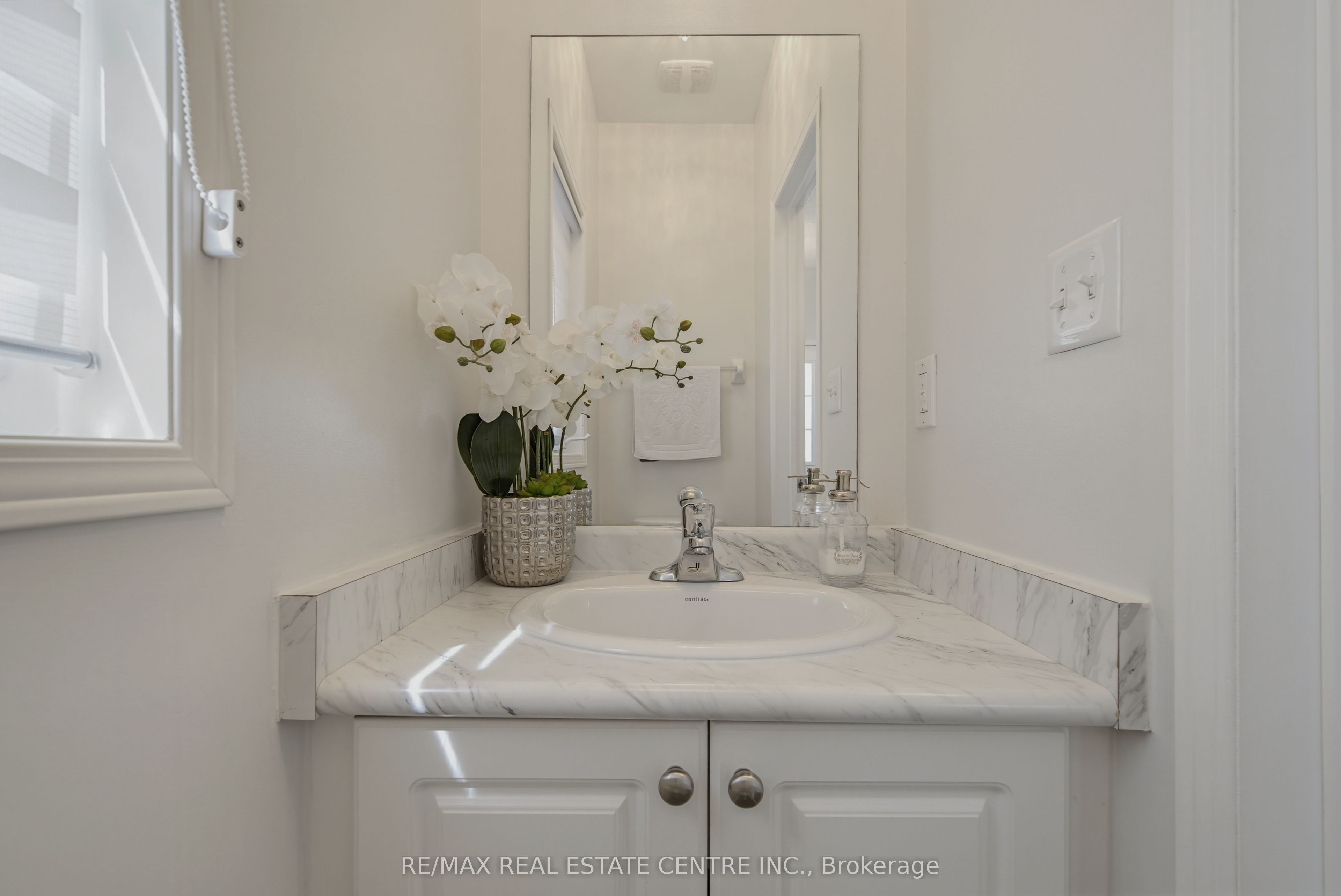 16 Gulfbrook Circle, Brampton, ON L6Z 0G4 photo 3