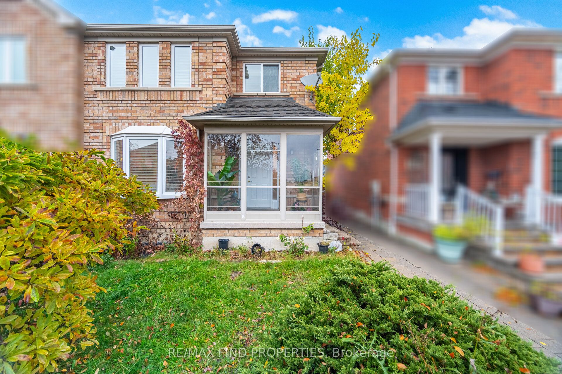 5903 Shelford Terrace, Mississauga, ON L5M 6K2 photo 2