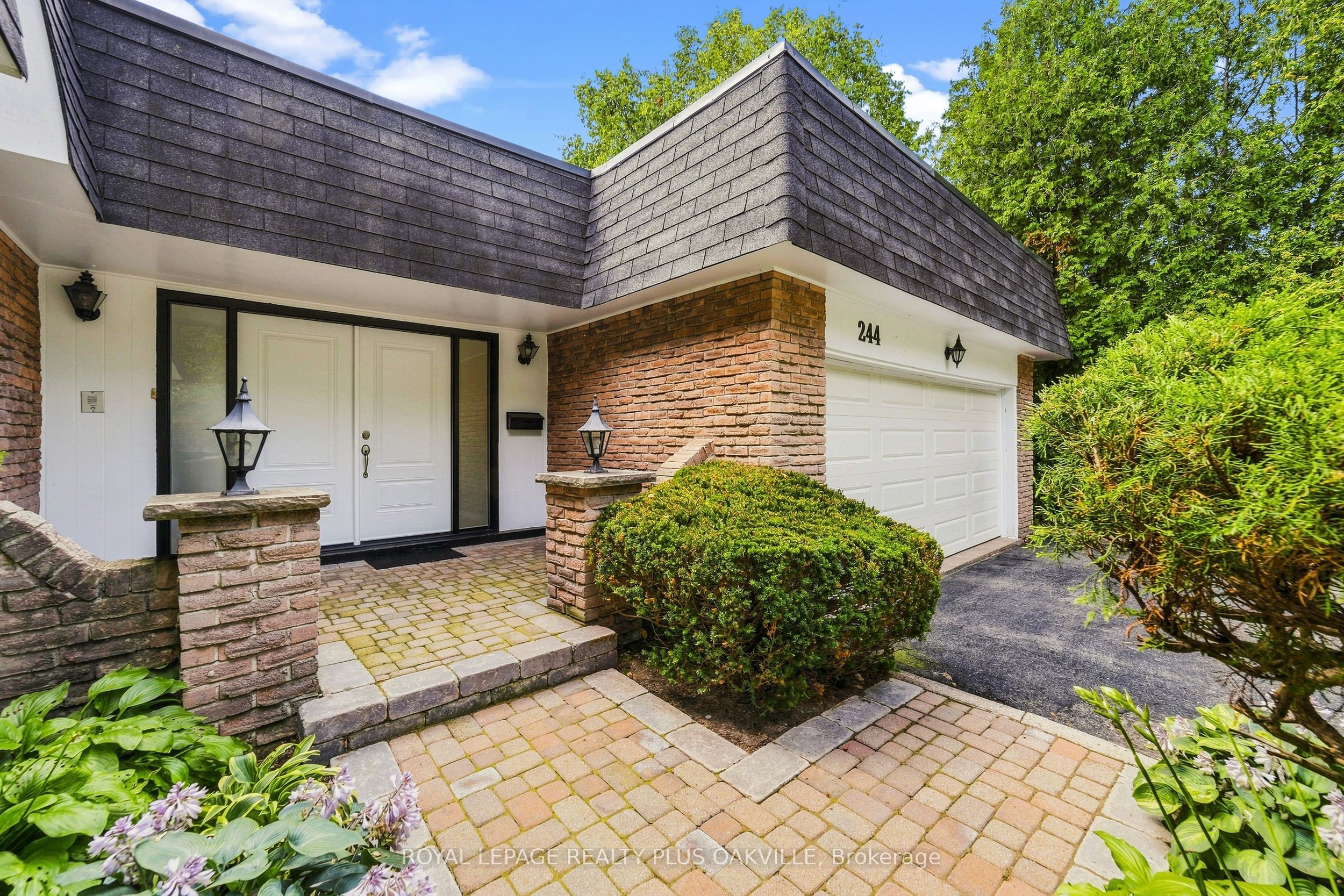 244 Willowridge Court, Oakville, ON L6L 5J2 photo 4