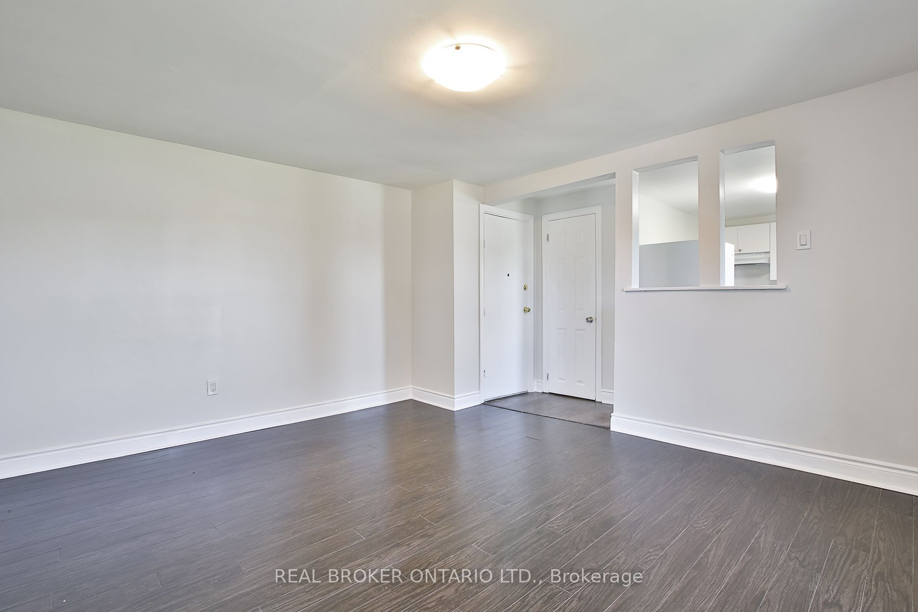 252 Sixth Street, Toronto, ON M8V 3A7 photo 3