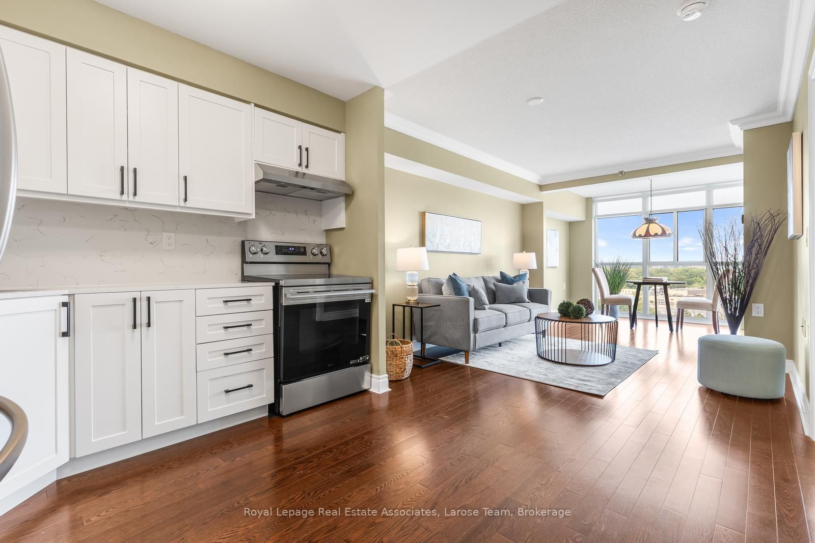 3 Marine Parade Drive 1607, Toronto, ON M8V 3Z5 photo 2