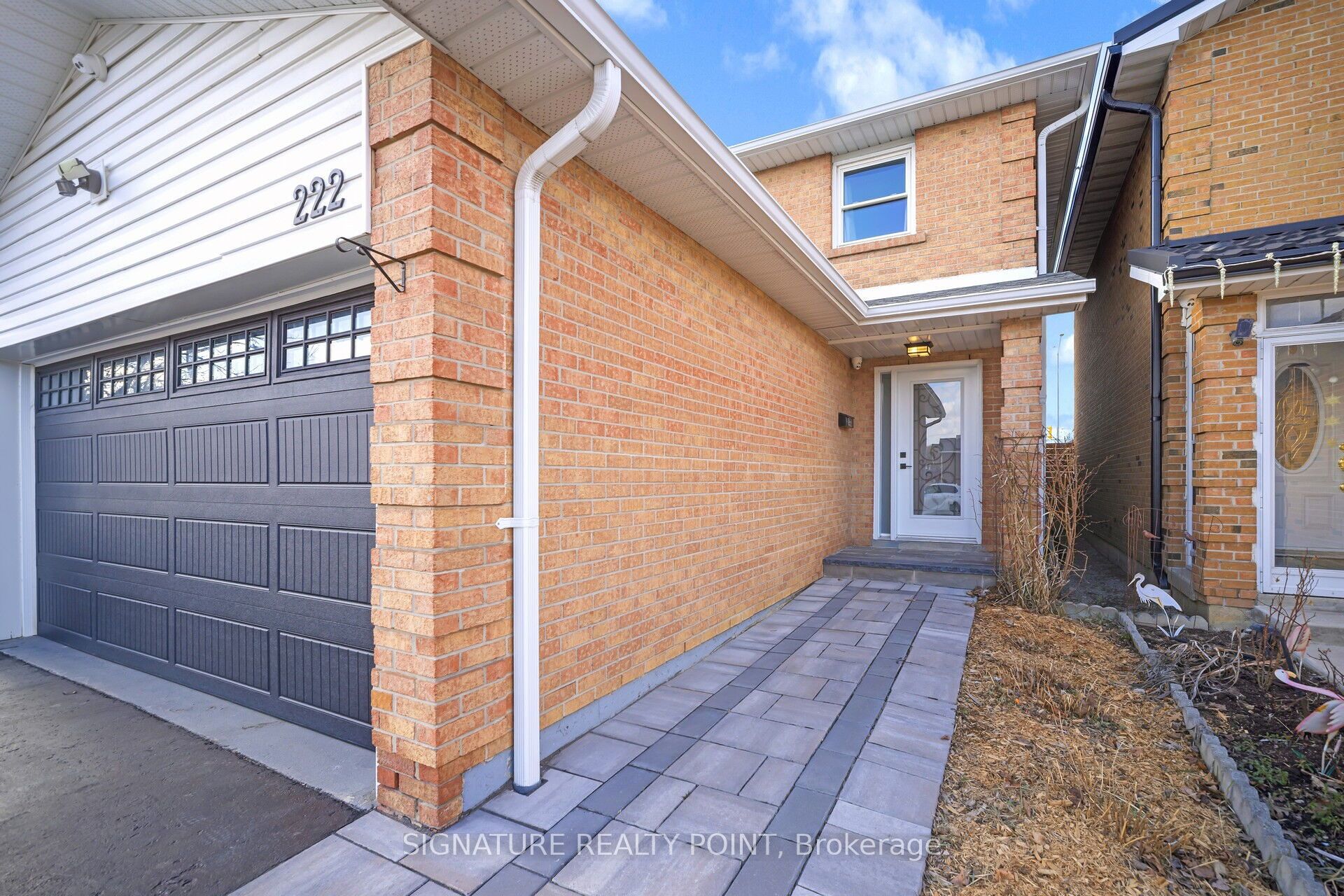 222 Simmons Boulevard, Brampton, ON L6V 3Y1 photo 2