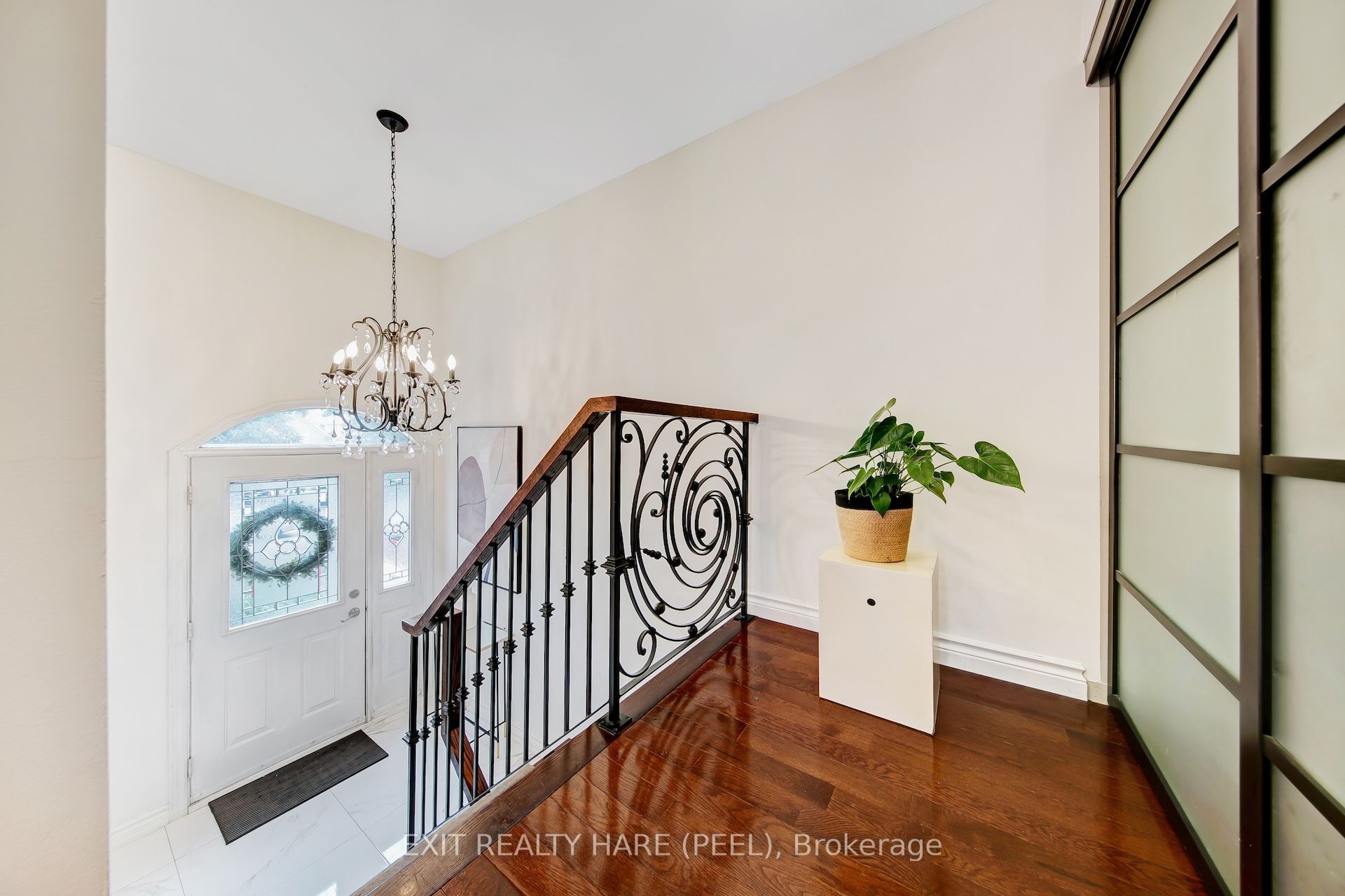 48 Nanport Street, Brampton, ON L6S 4A3 photo 4