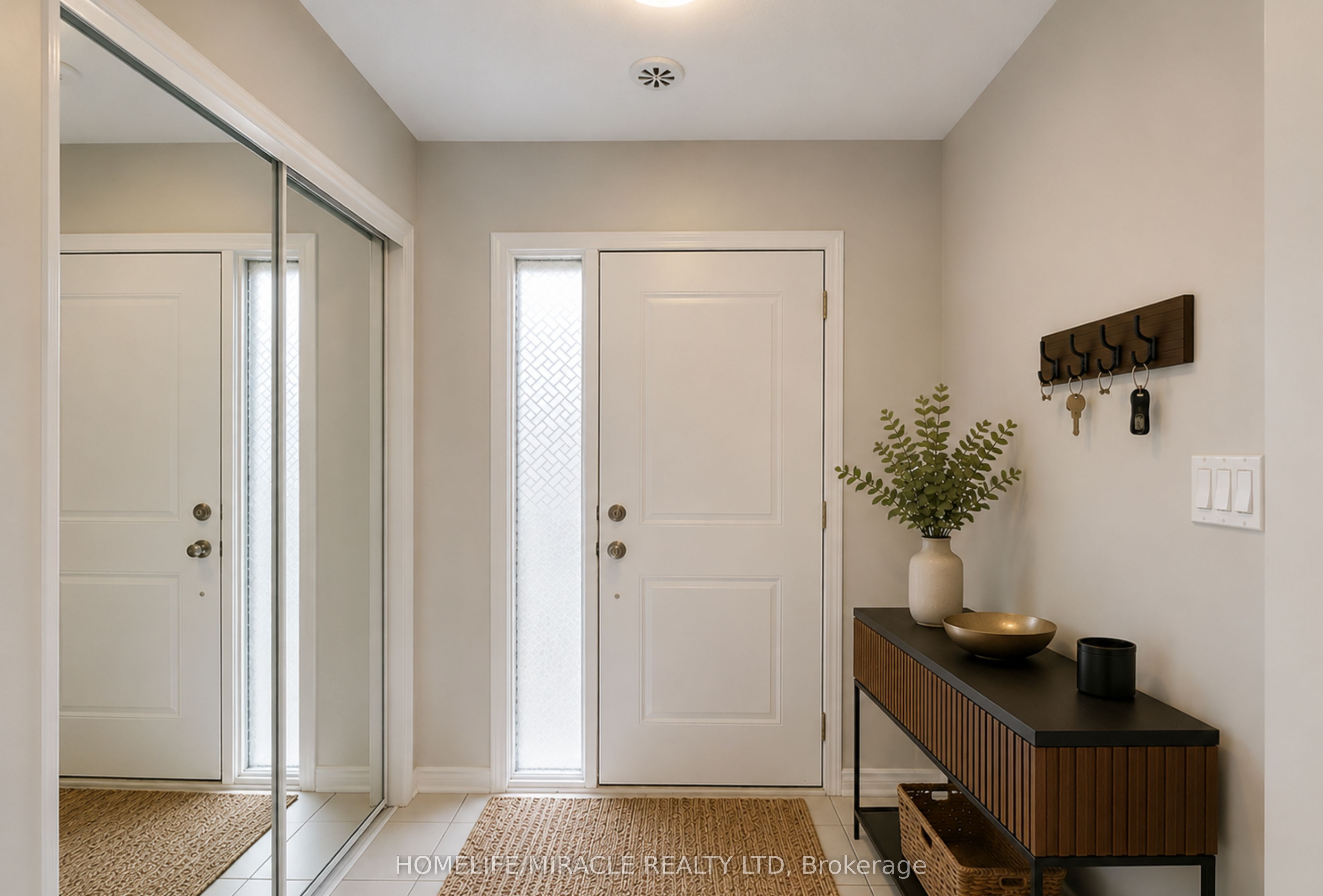 1125 Leger Way 18, Milton, ON L9E 1N7 photo 2
