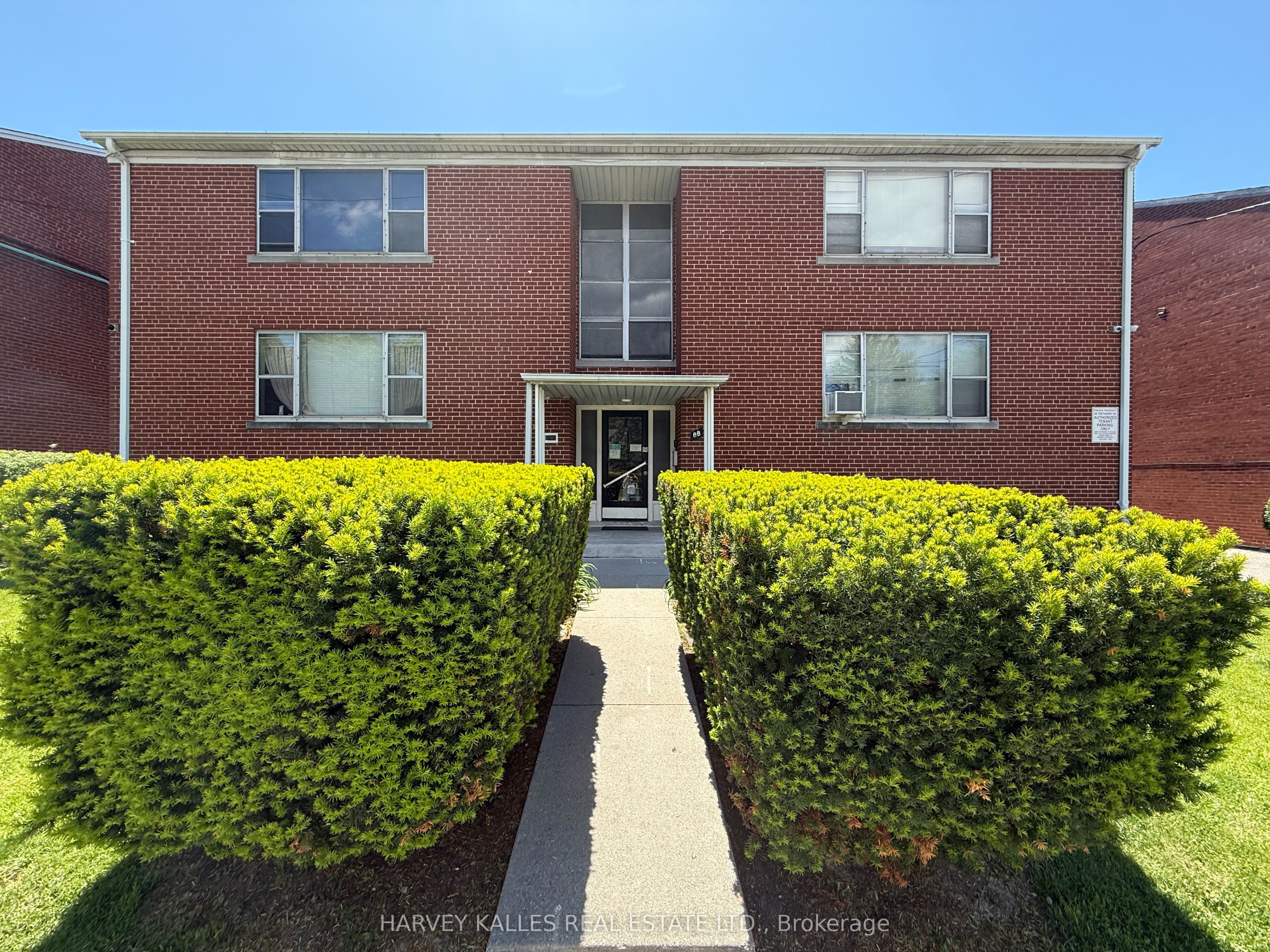 88 Trethewey Drive 6, Toronto, ON M6M 4B4
