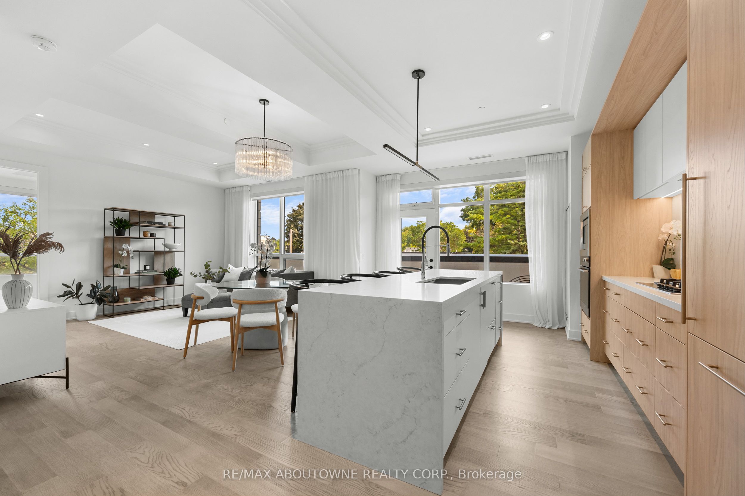123 Maurice Drive 214, Oakville, ON L6K 2W6 photo 5