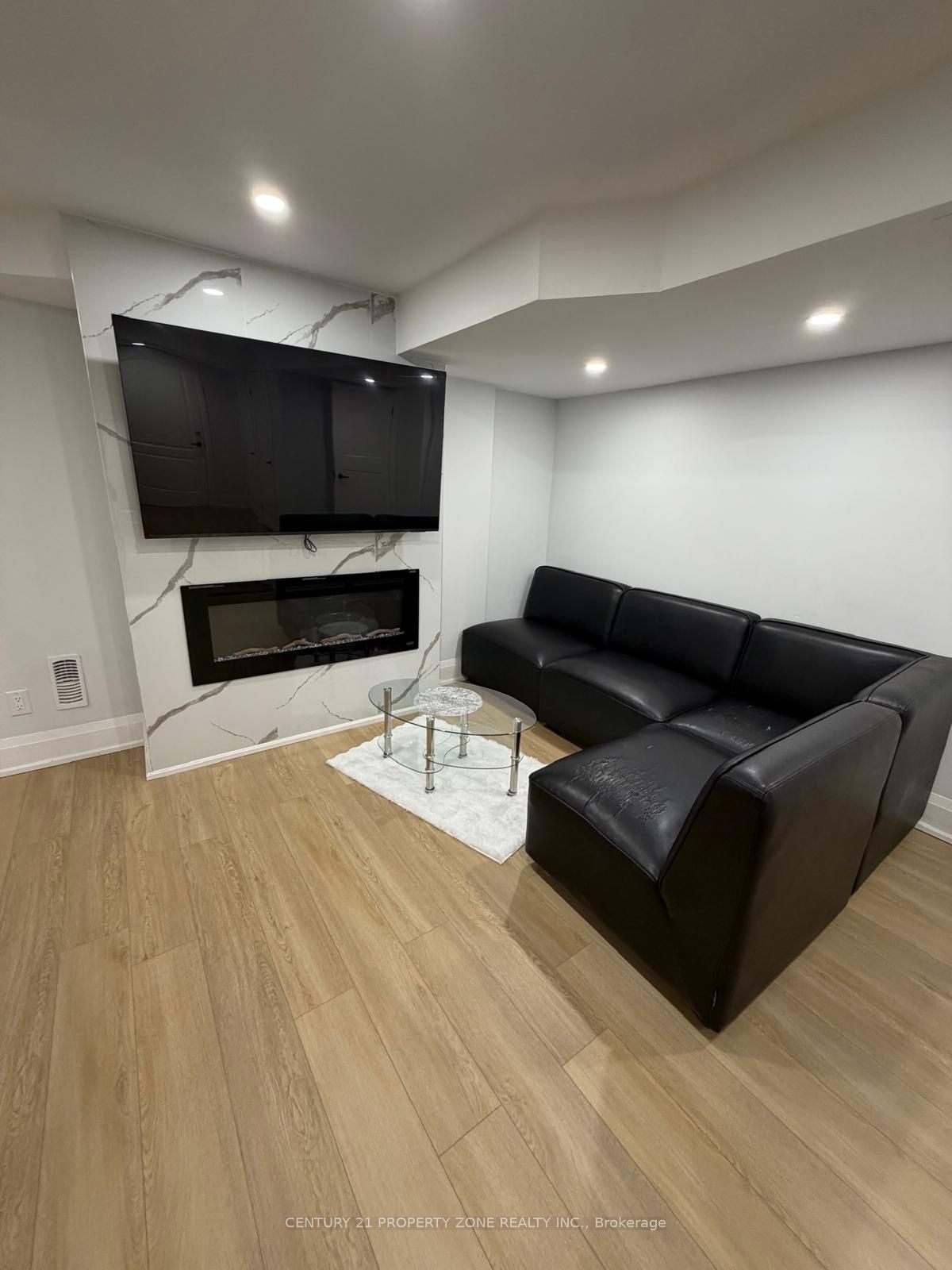 4 Stellarton Crescent BSMT, Brampton, ON L7A 5A6 photo 4