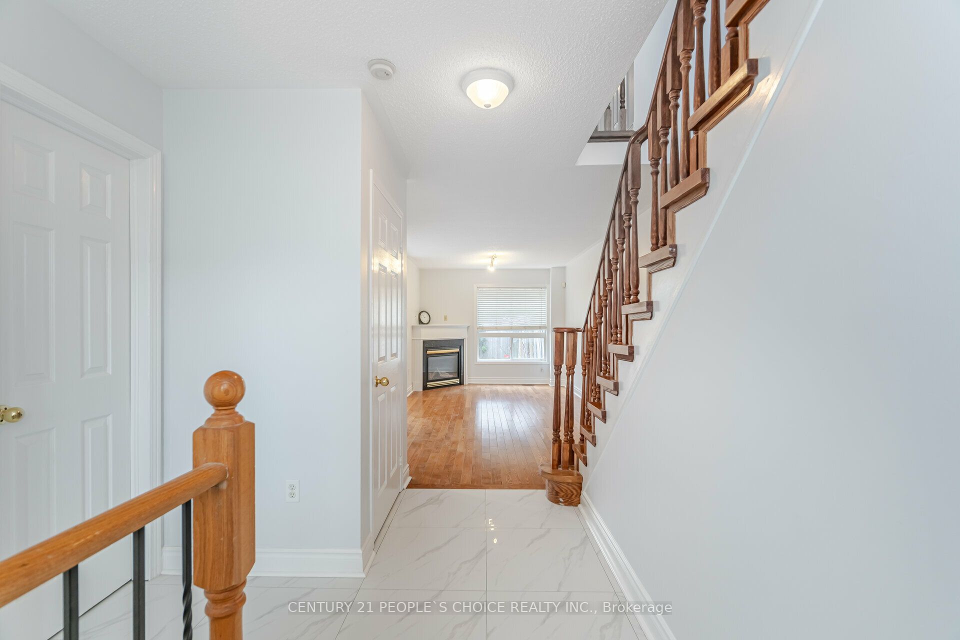 2340 Newcastle Crescent, Oakville, ON L6M 4P6 photo 5